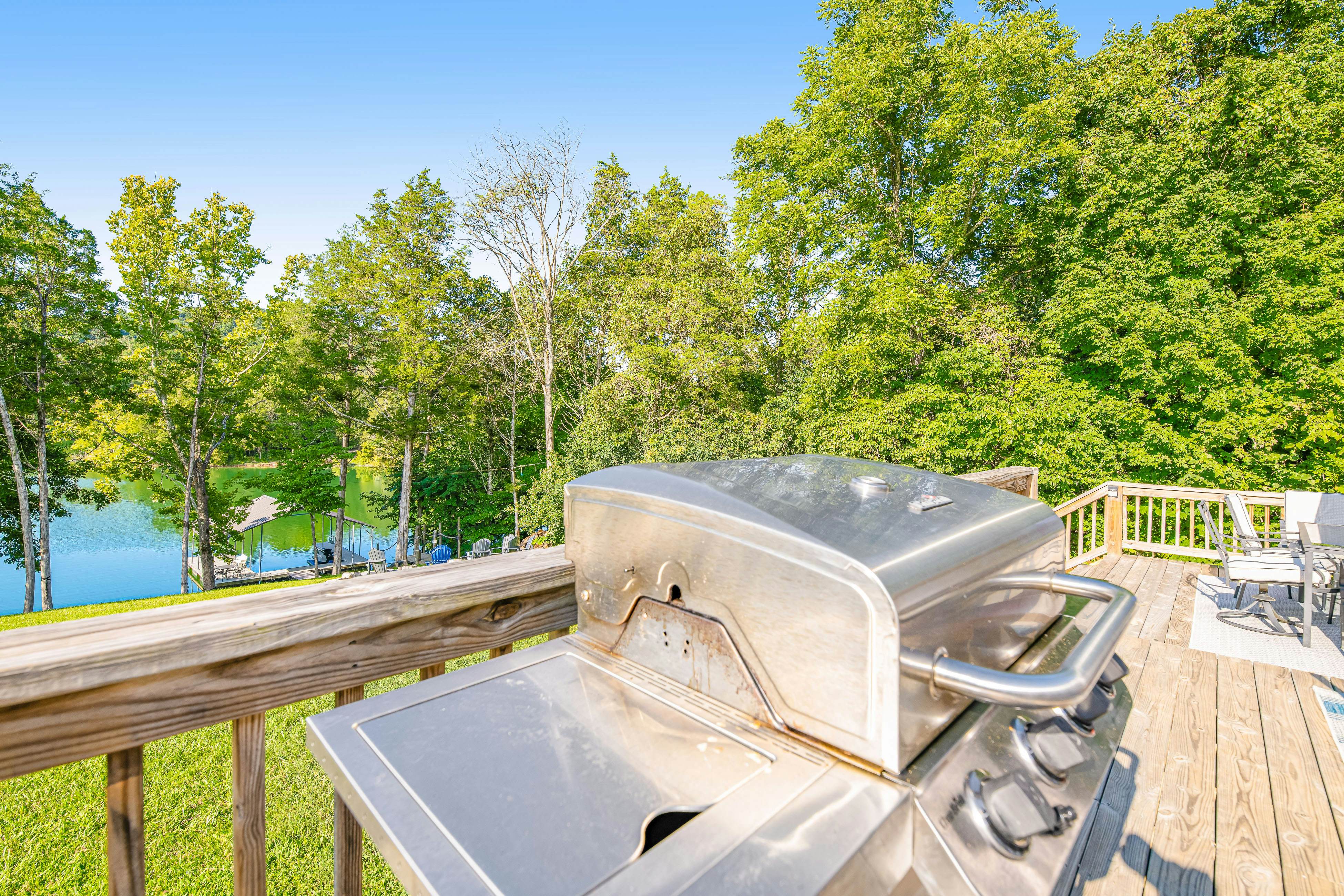 Cozy Lakefront Home, Sleep 12・Private Dock・Hot Tub