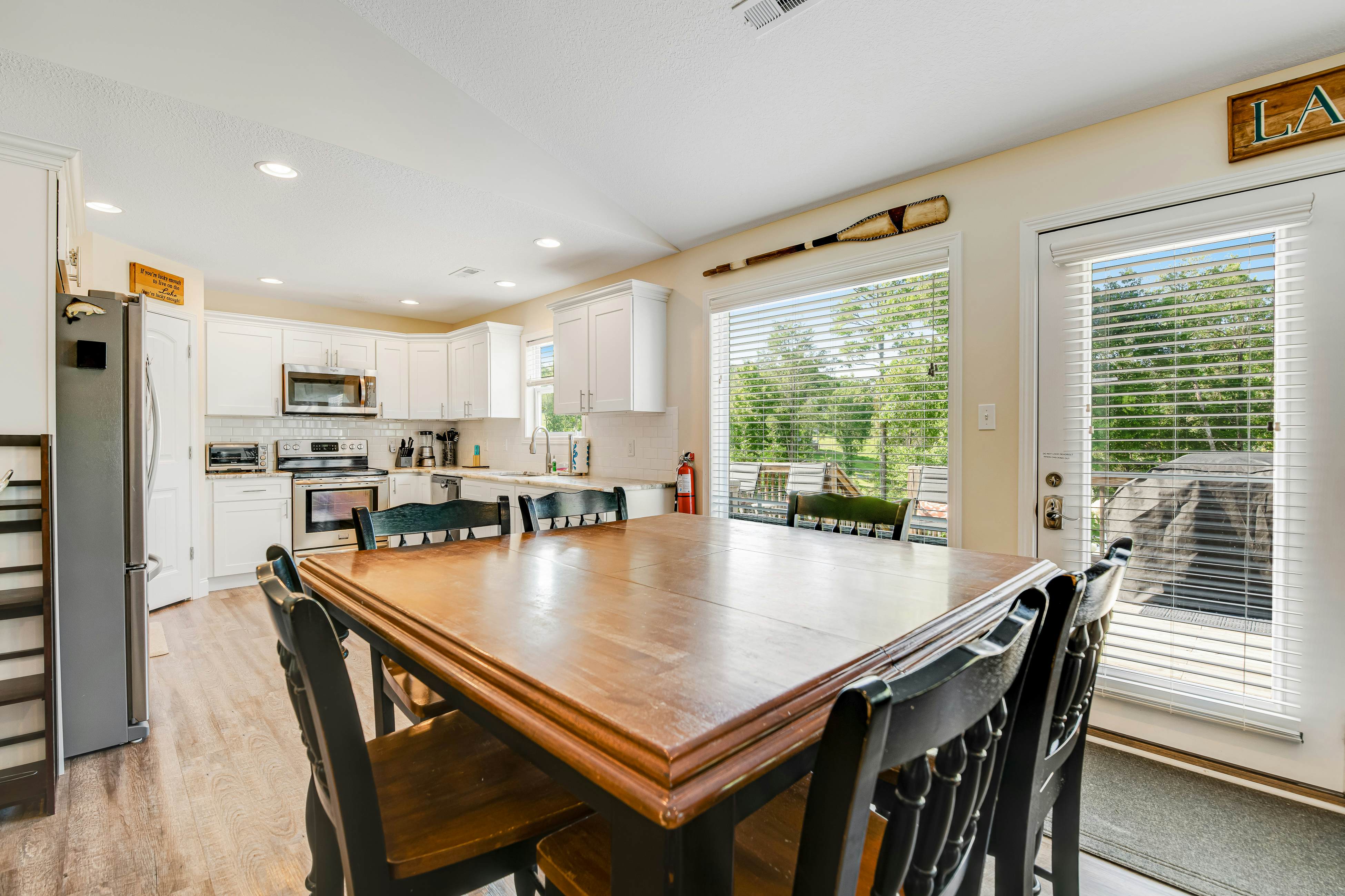 Cozy Lakefront Home, Sleep 12・Private Dock・Hot Tub