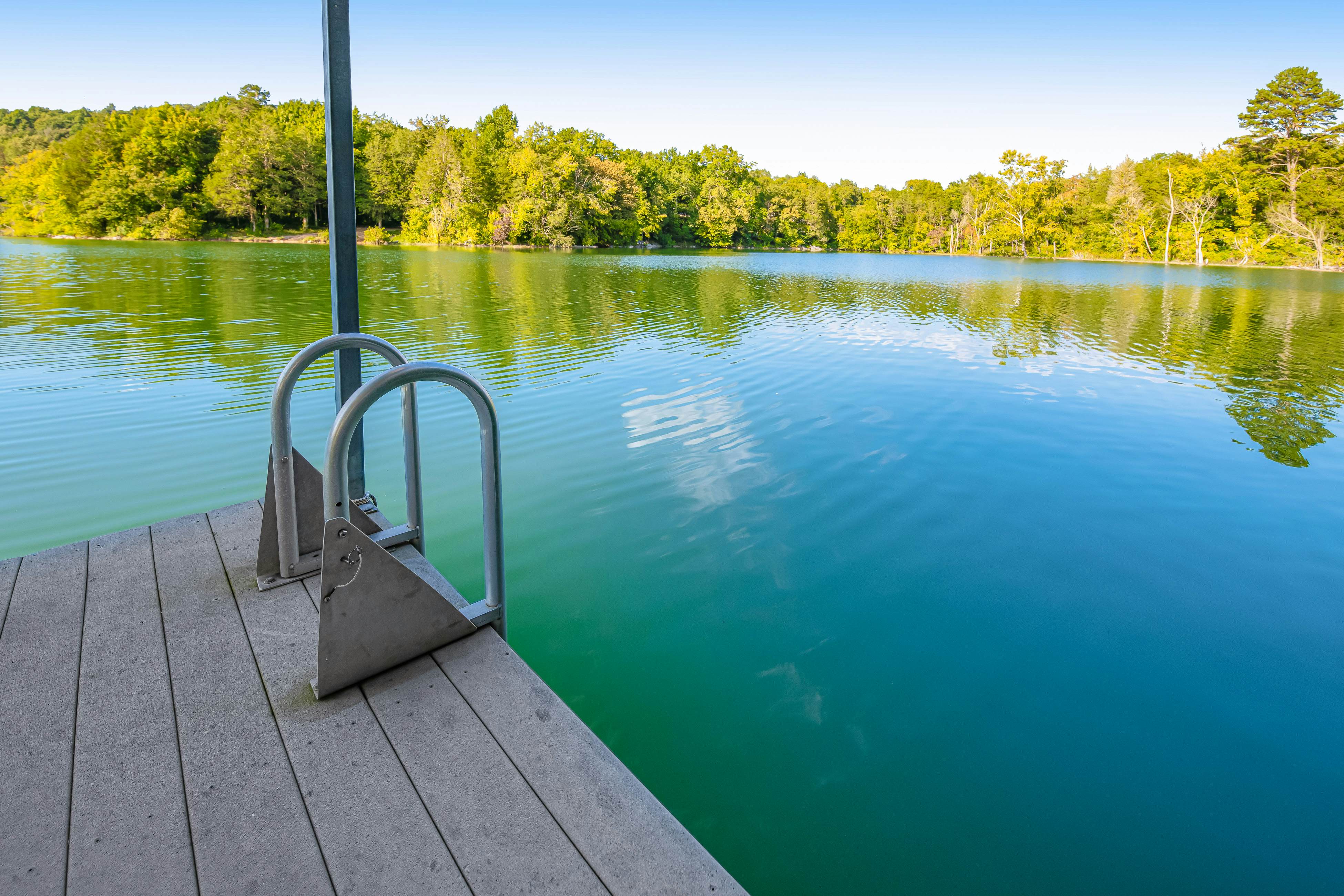 Cozy Lakefront Home, Sleep 12・Private Dock・Hot Tub