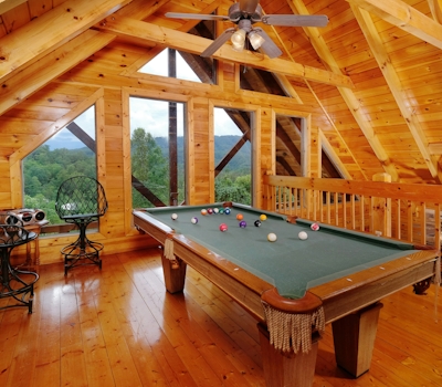 Lovely Cabin, Sleep 12, Mtn Views, Hot Tub, Fireplace