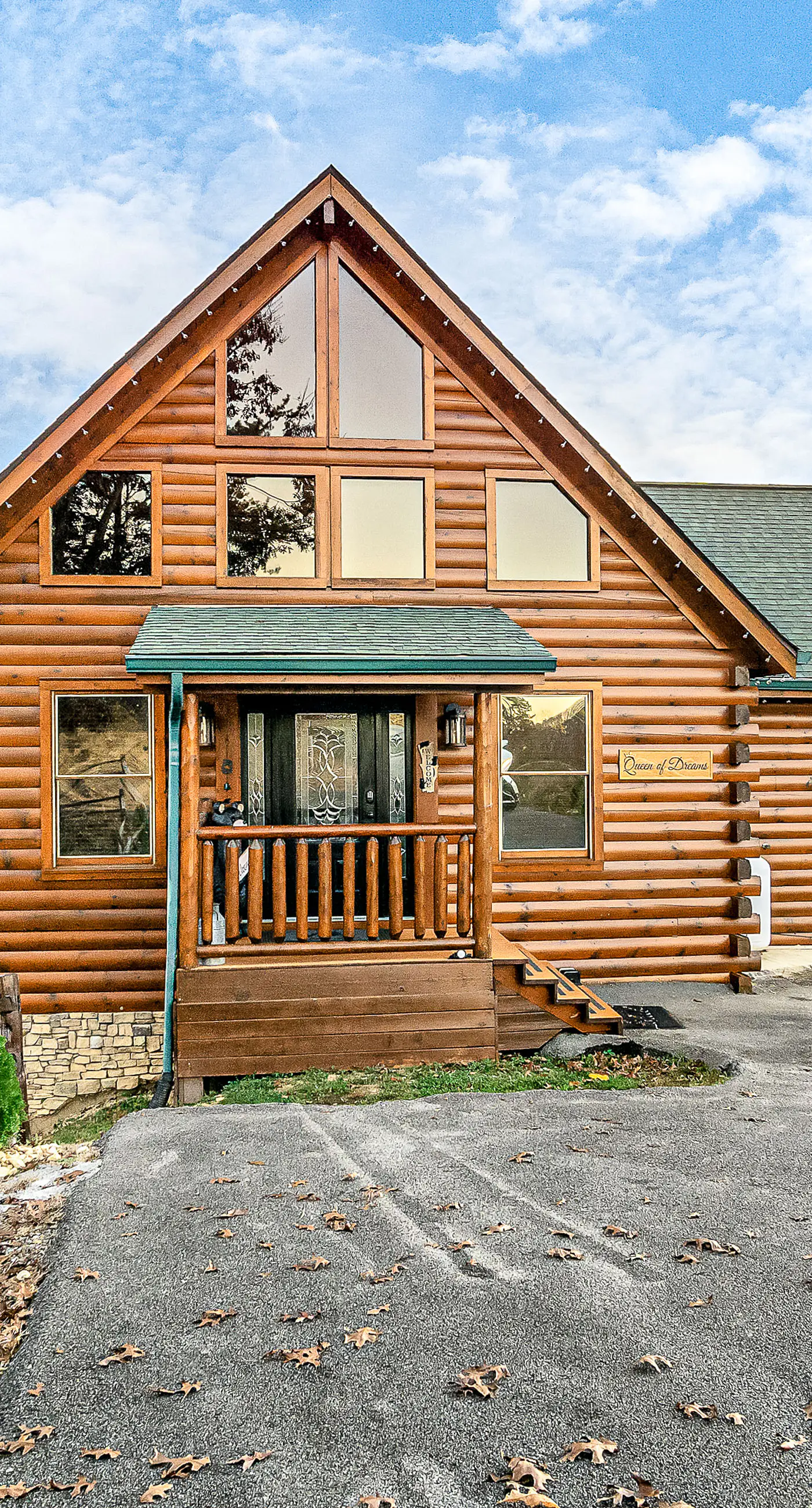 Queen of Dreams, 360 Deck, Game Room , Outdoor Pool