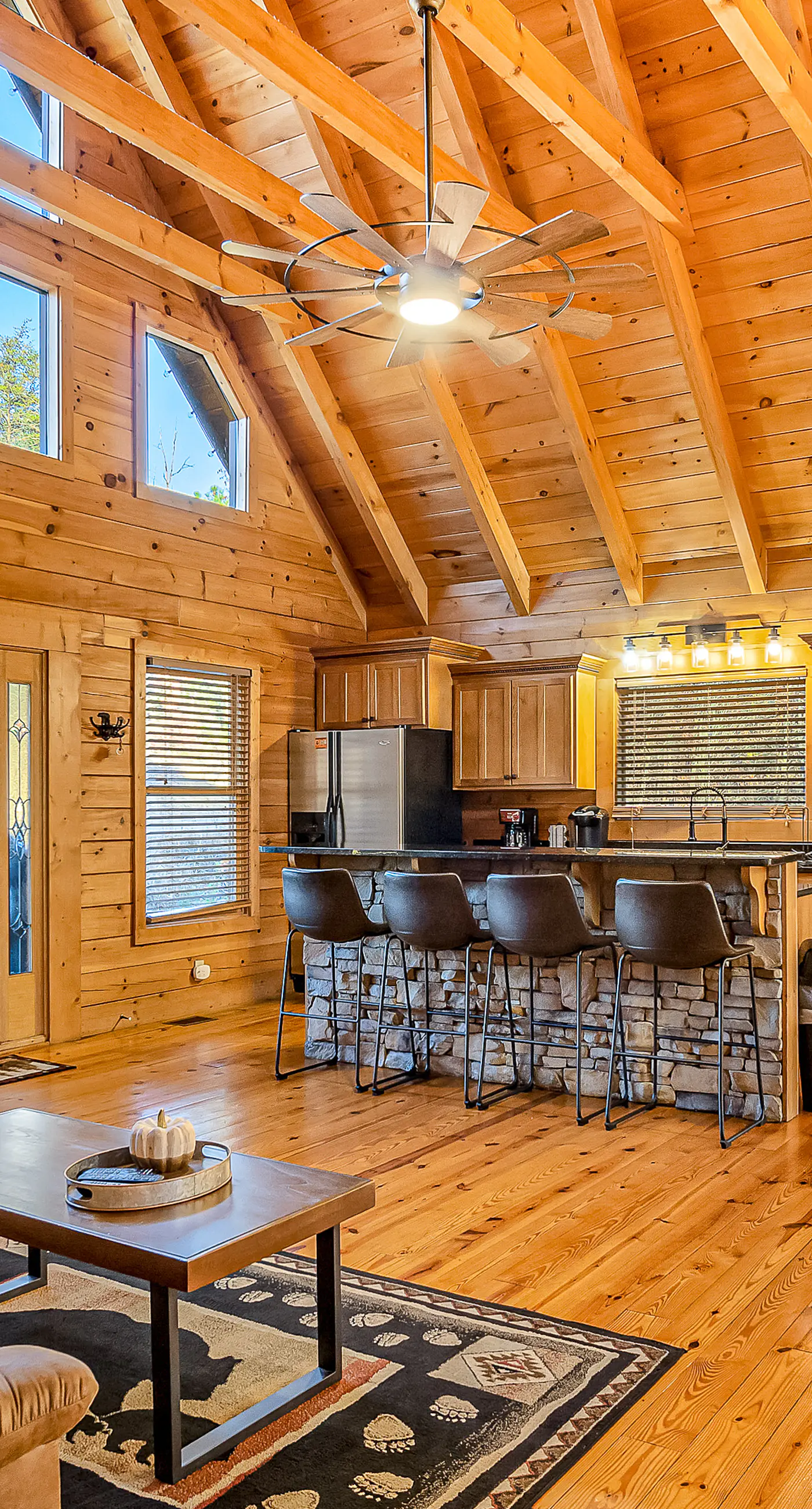 Queen of Dreams, 360 Deck, Game Room , Outdoor Pool