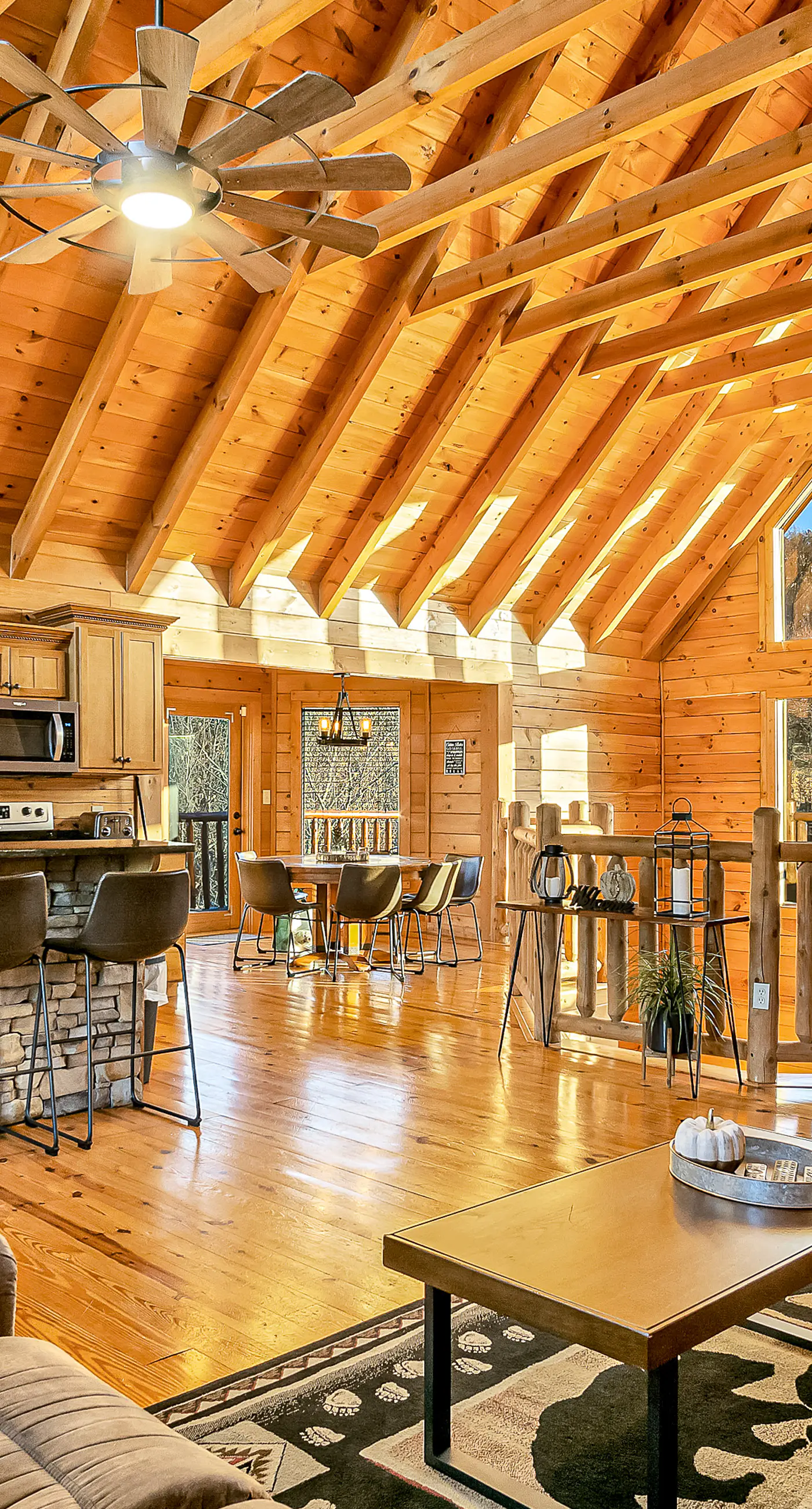 Queen of Dreams, 360 Deck, Game Room , Outdoor Pool