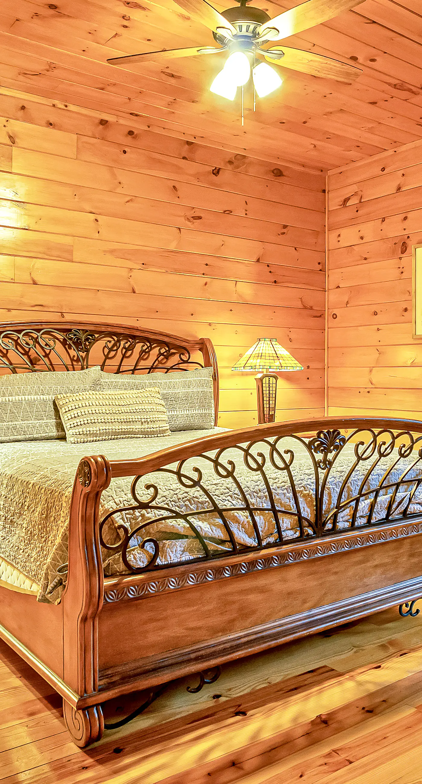 Queen of Dreams, 360 Deck, Game Room , Outdoor Pool