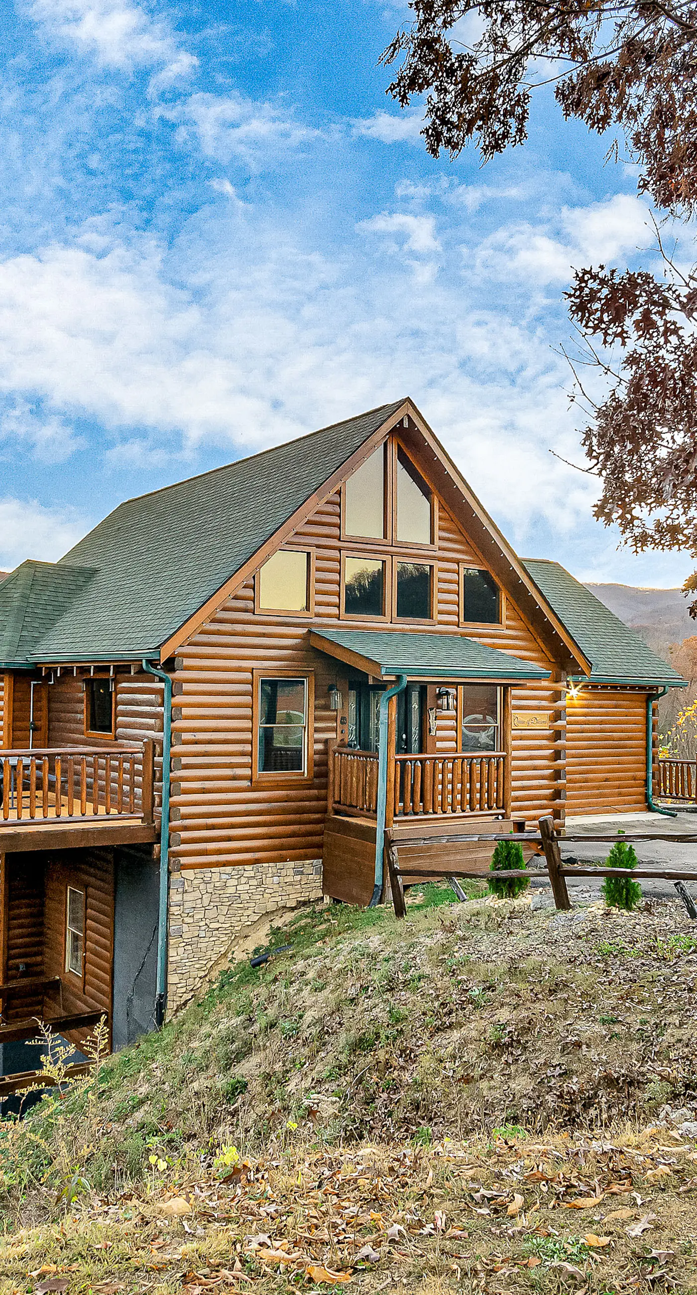 Queen of Dreams, 360 Deck, Game Room , Outdoor Pool