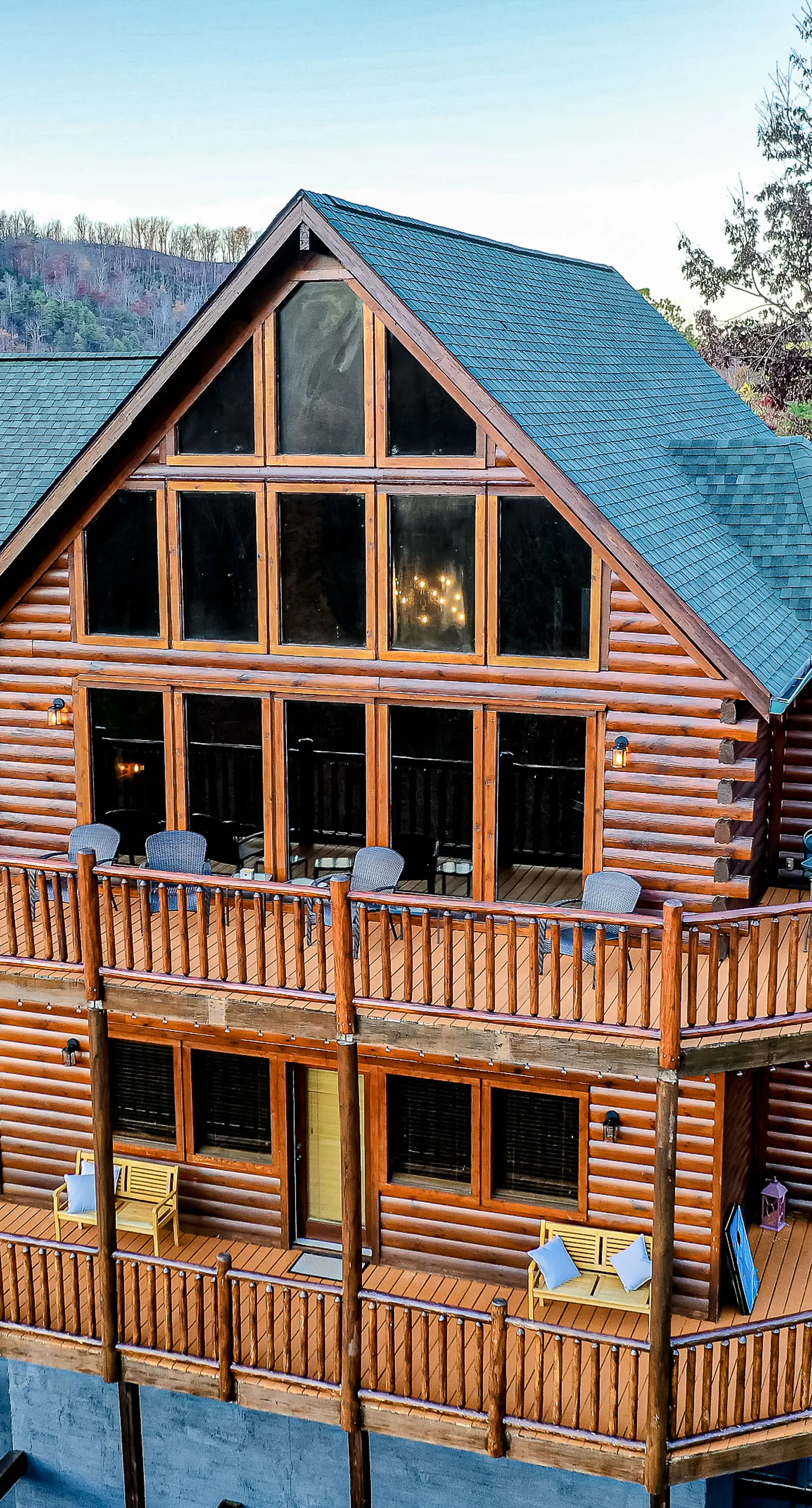 Queen of Dreams, 360 Deck, Game Room , Outdoor Pool