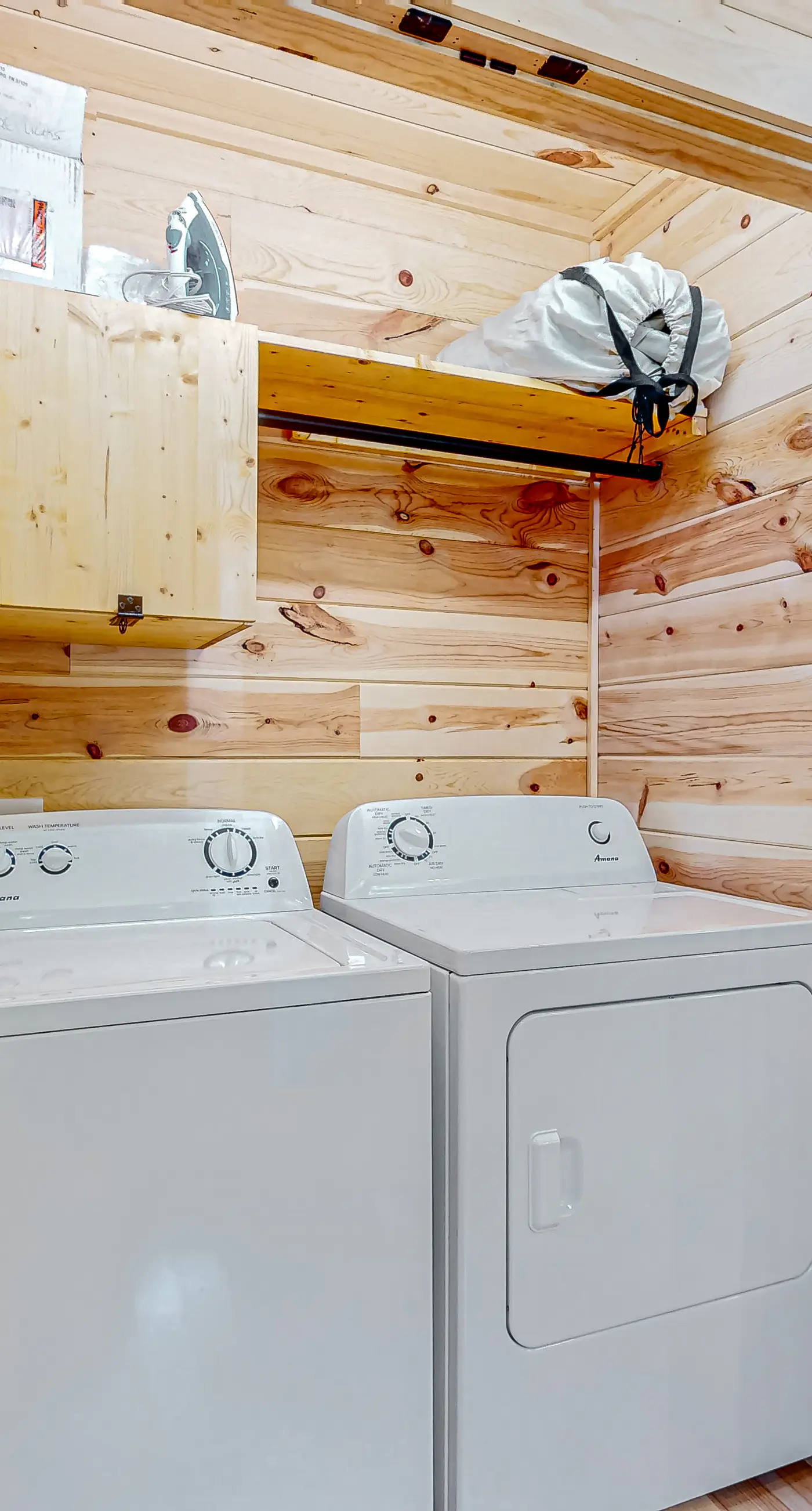 Spacious Log Cabin・Hot Tub・Screened Porch・Games