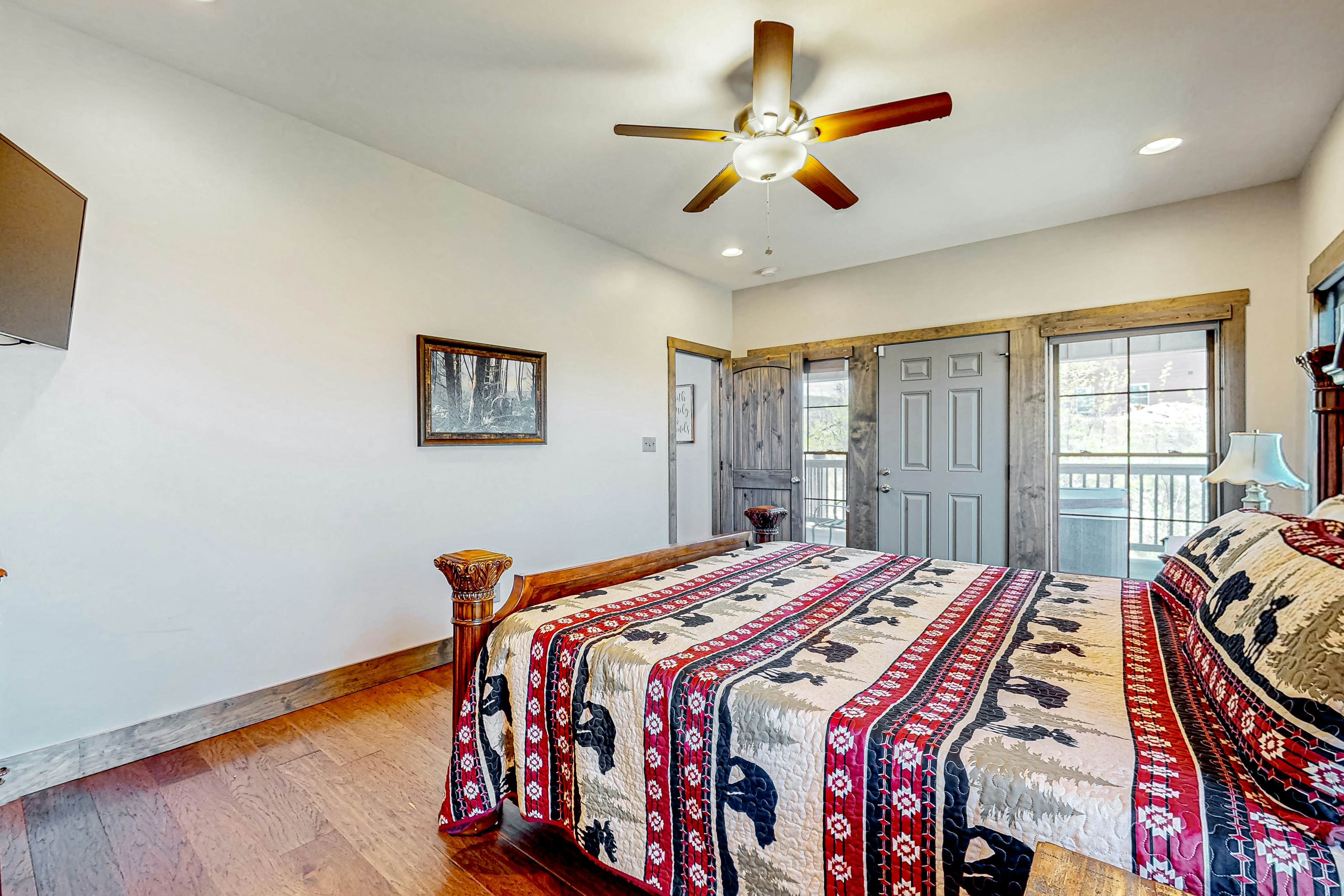 Bright Home, Sleeps 12・Hot Tub・Pools・Billiard Room