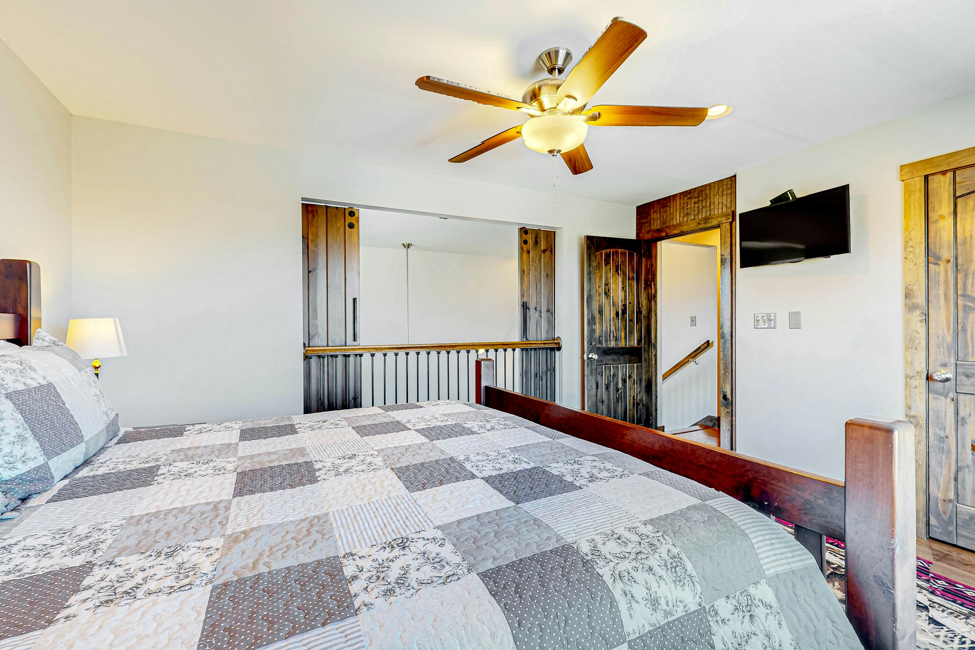 Bright Home, Sleeps 12・Hot Tub・Pools・Billiard Room