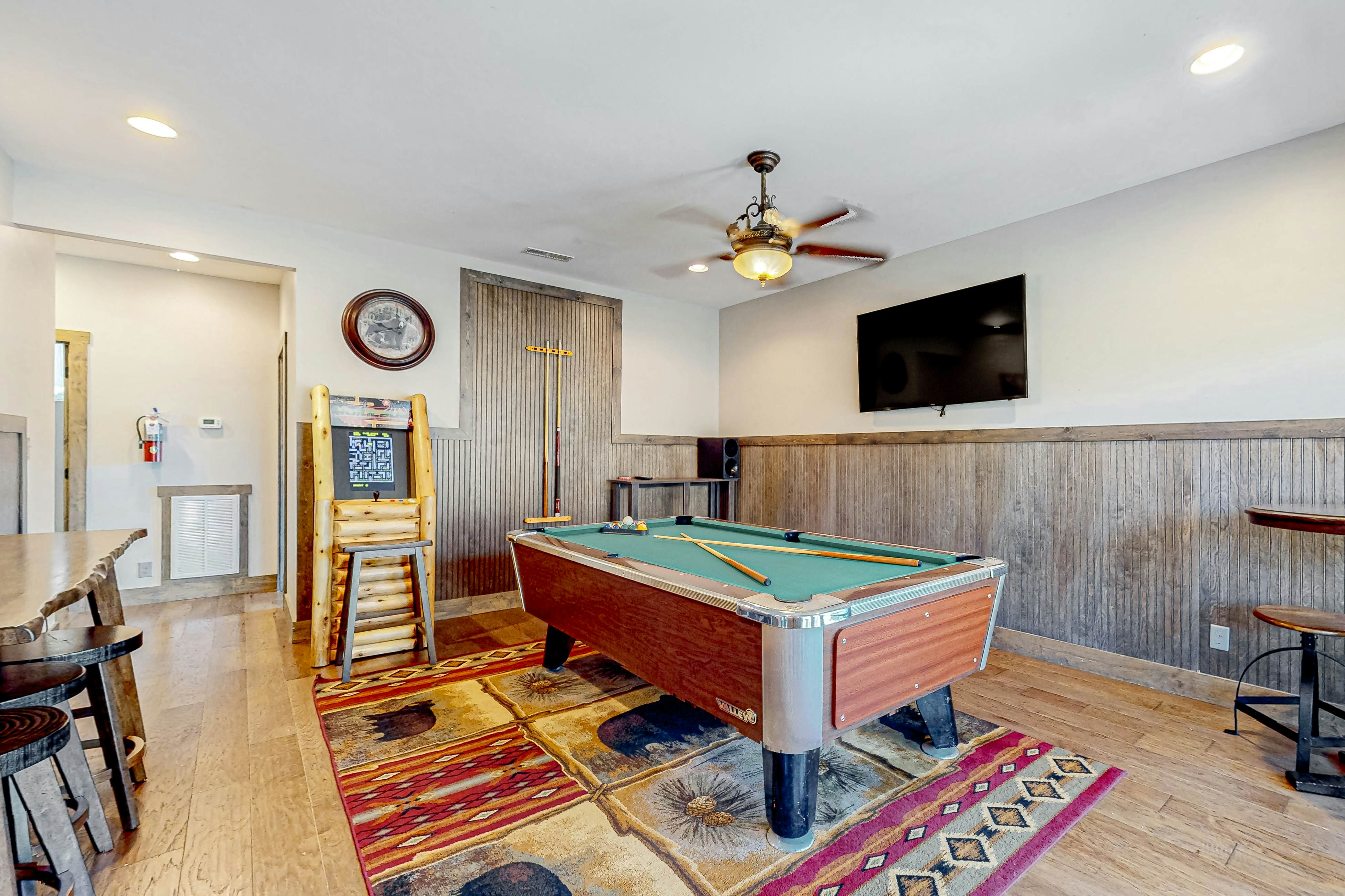 Bright Home, Sleeps 12・Hot Tub・Pools・Billiard Room