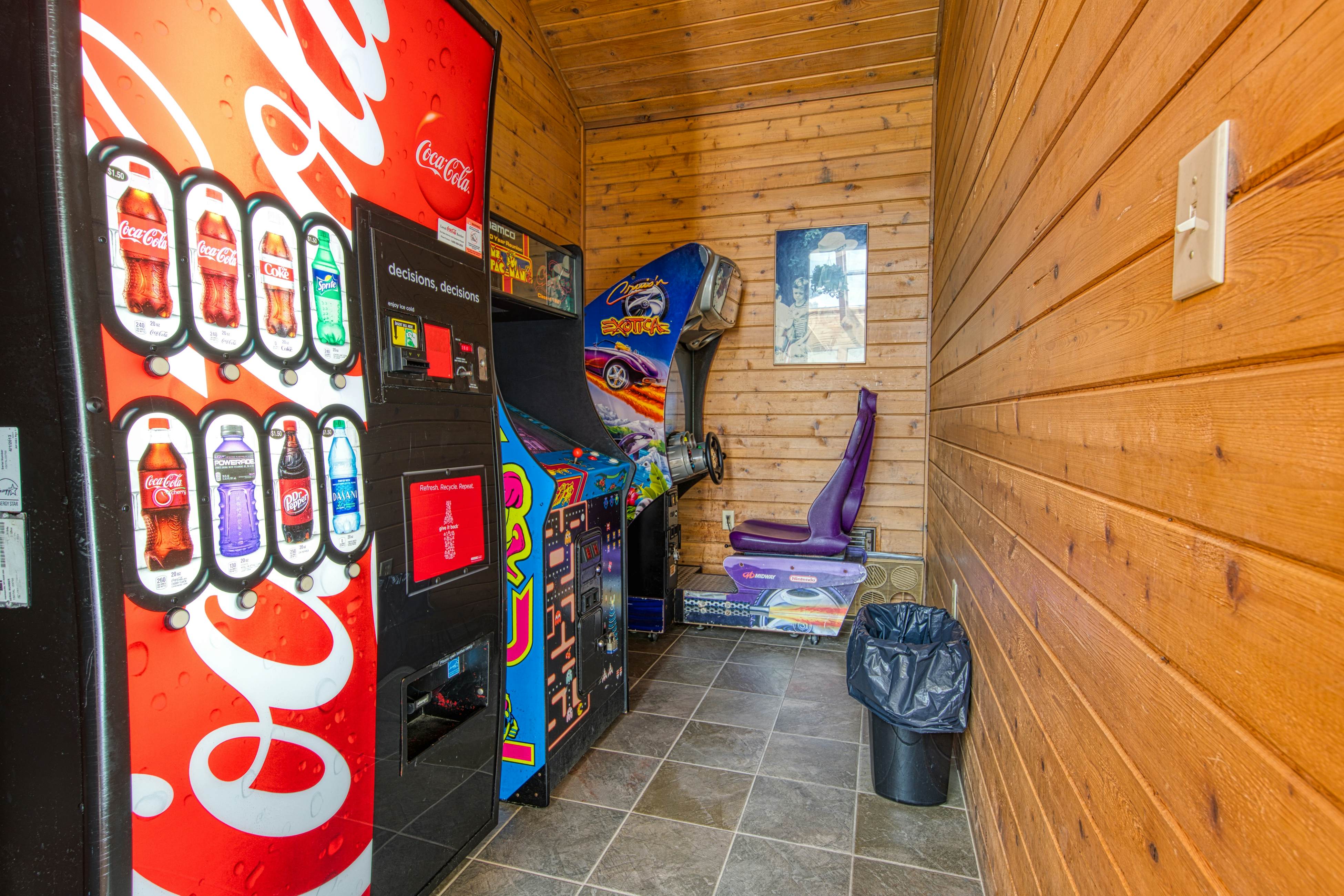 Cozy mountain condo with easy access to trails, pools, hot tubs & family fun