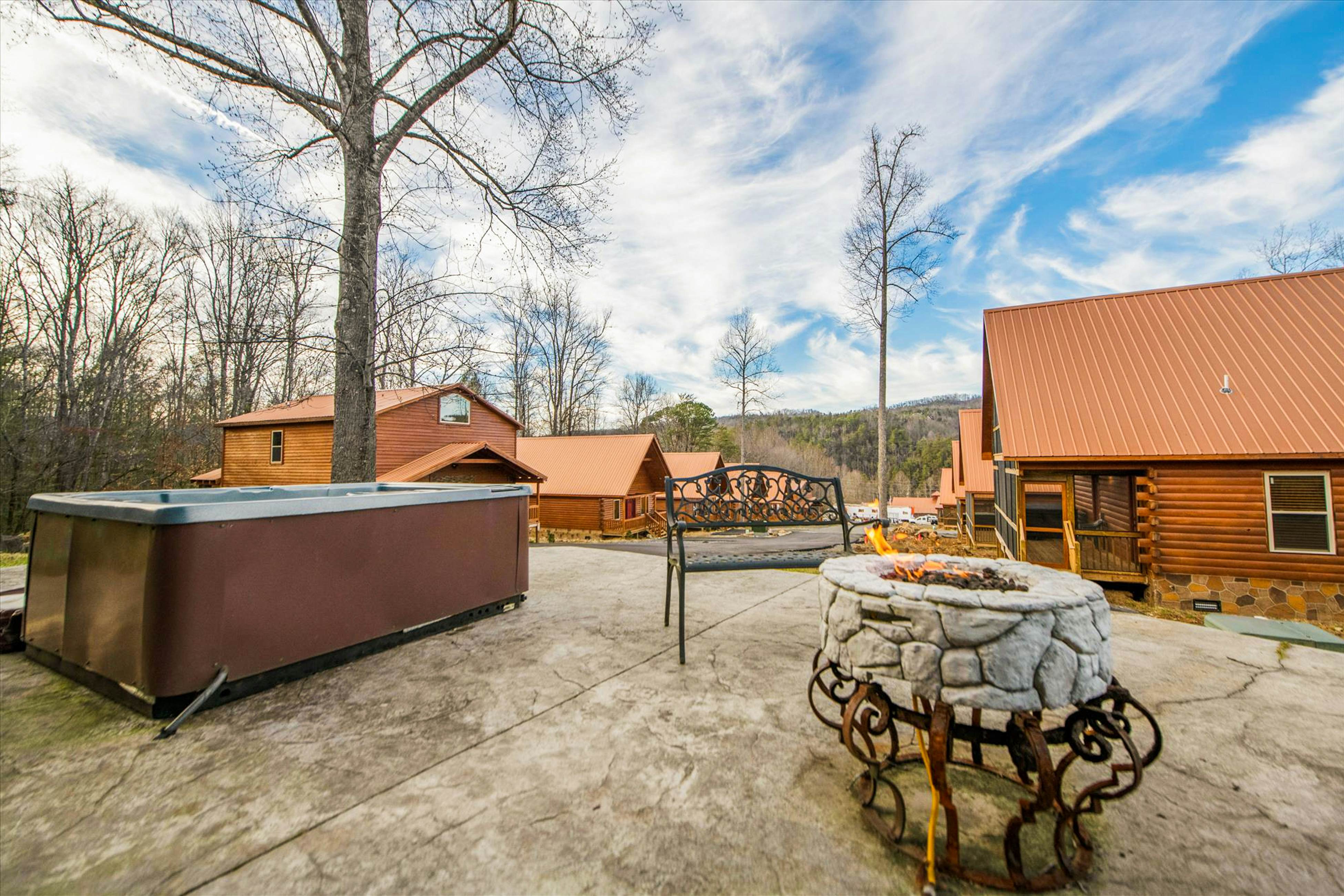 Smoky Mountains condo located close to downtown Gatlinburg