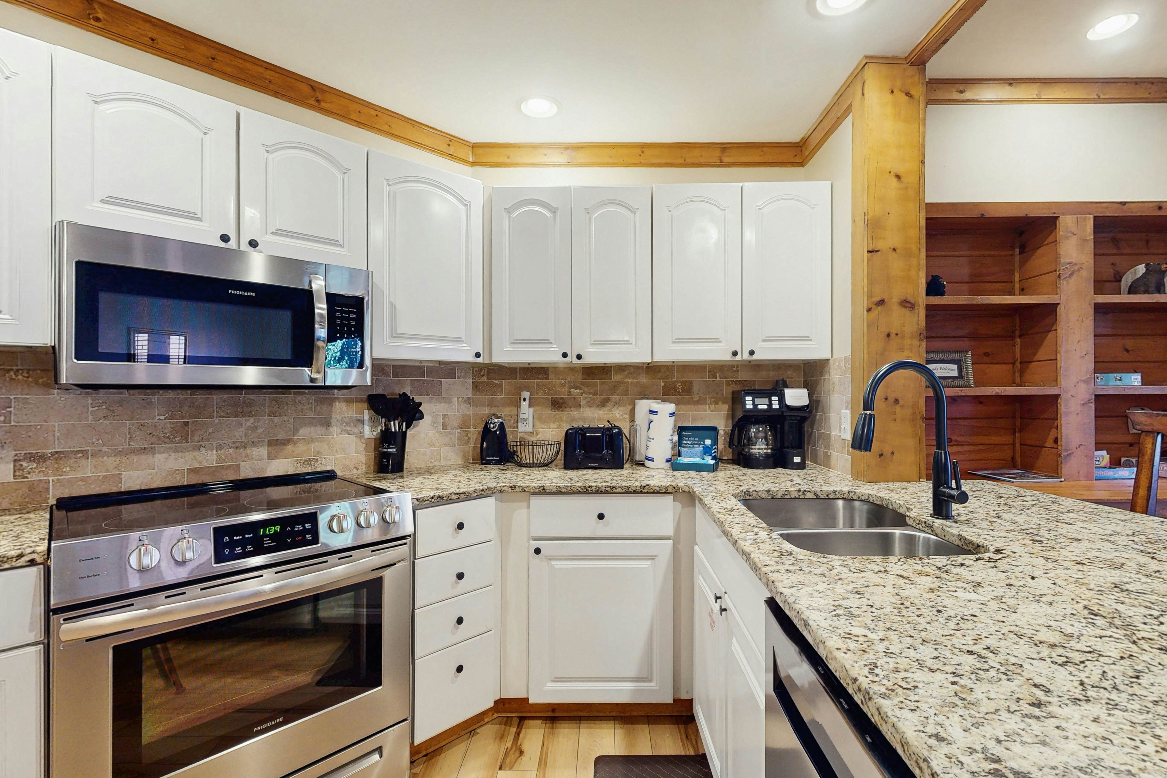 Smoky Mountains condo located close to downtown Gatlinburg