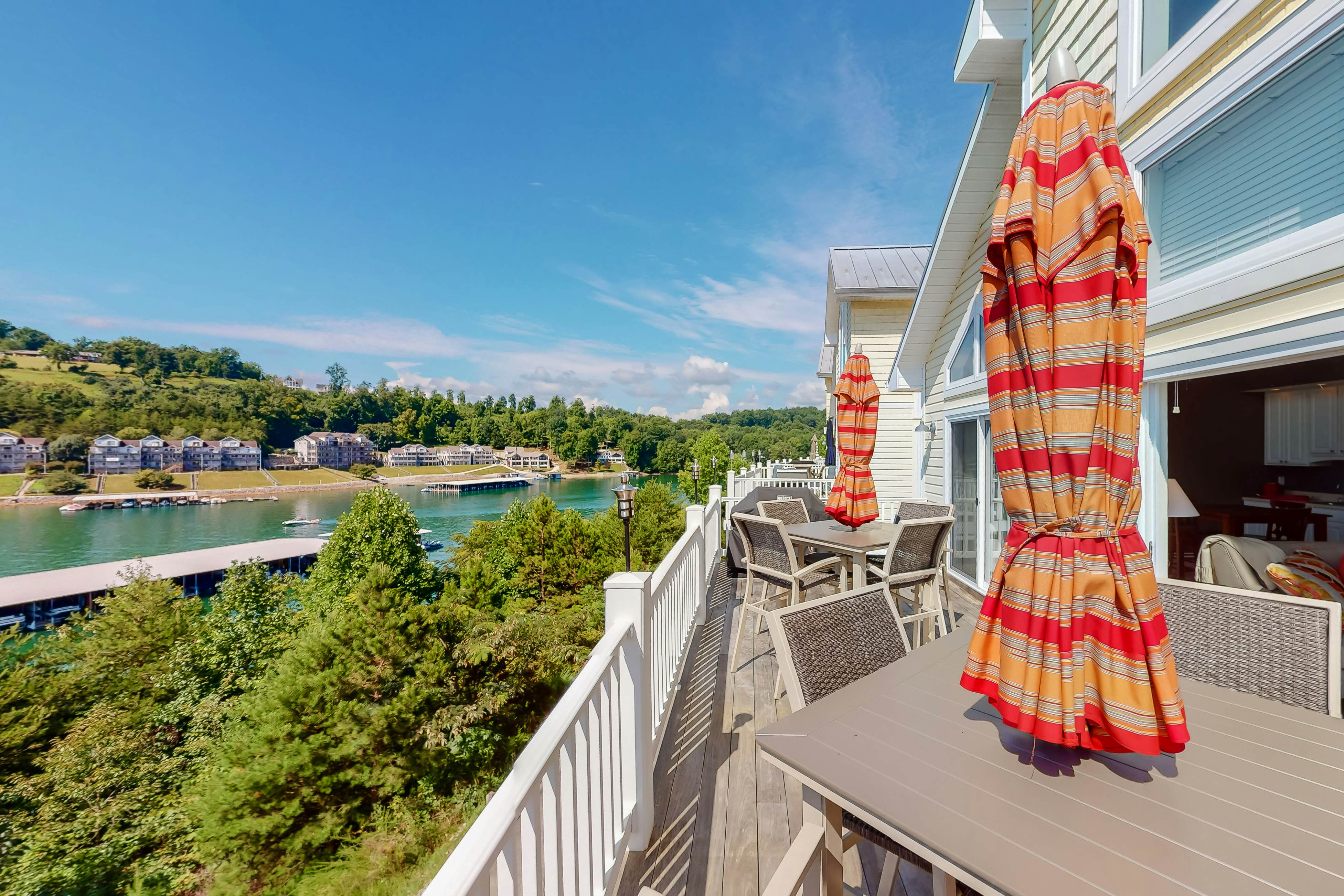 Family Lake Escape | Shared Pool, Dock & Clubhouse