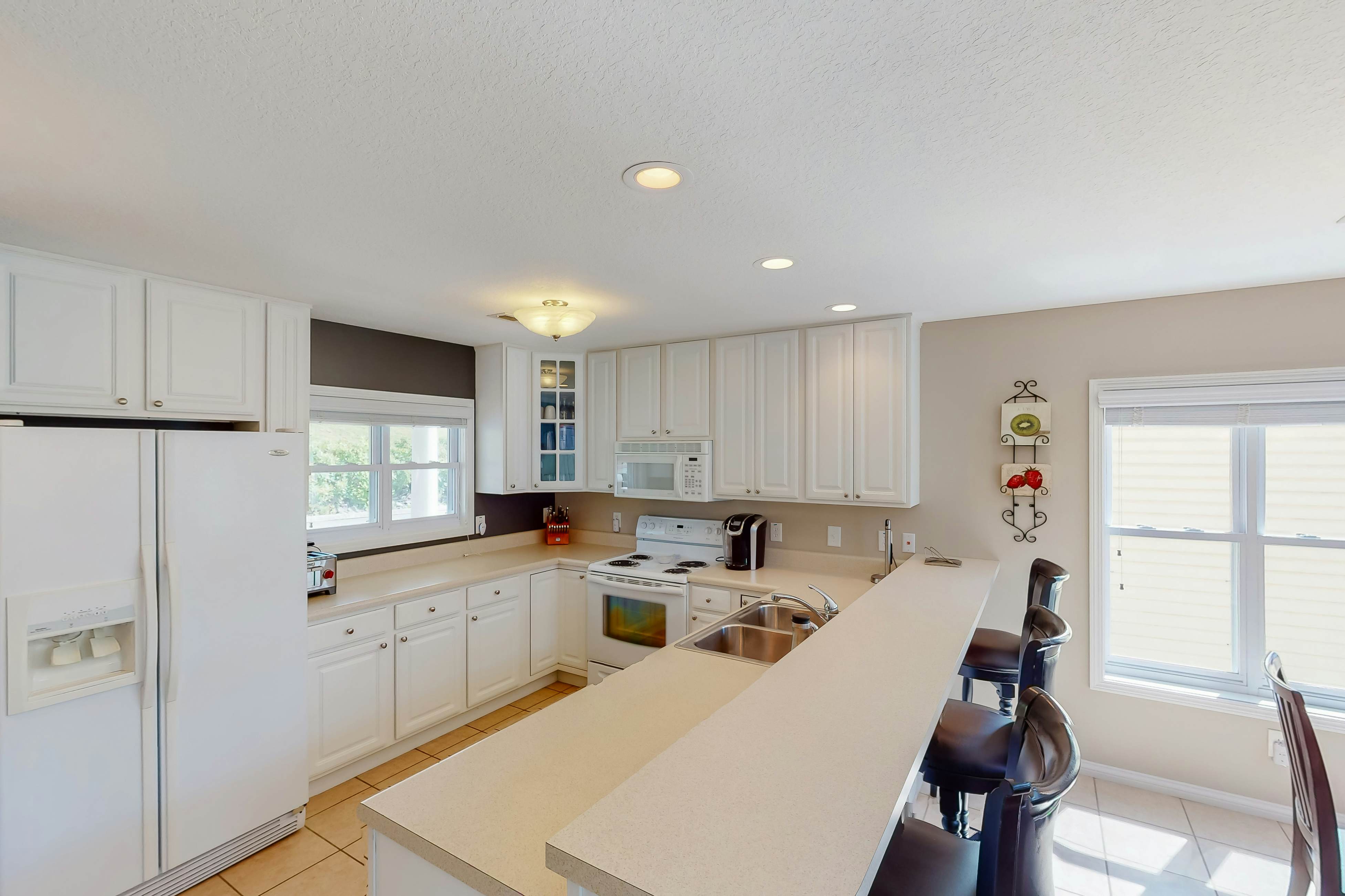 Family Lake Escape | Shared Pool, Dock & Clubhouse