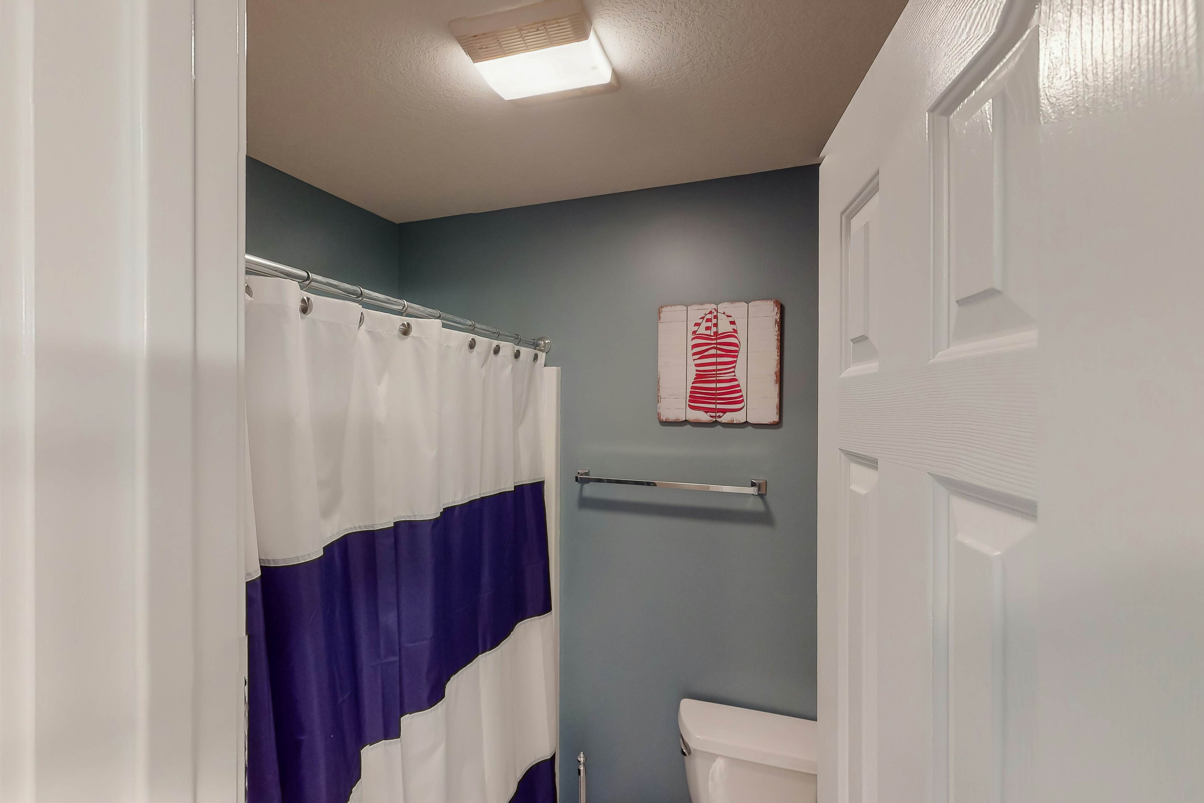 Family Lake Escape | Shared Pool, Dock & Clubhouse