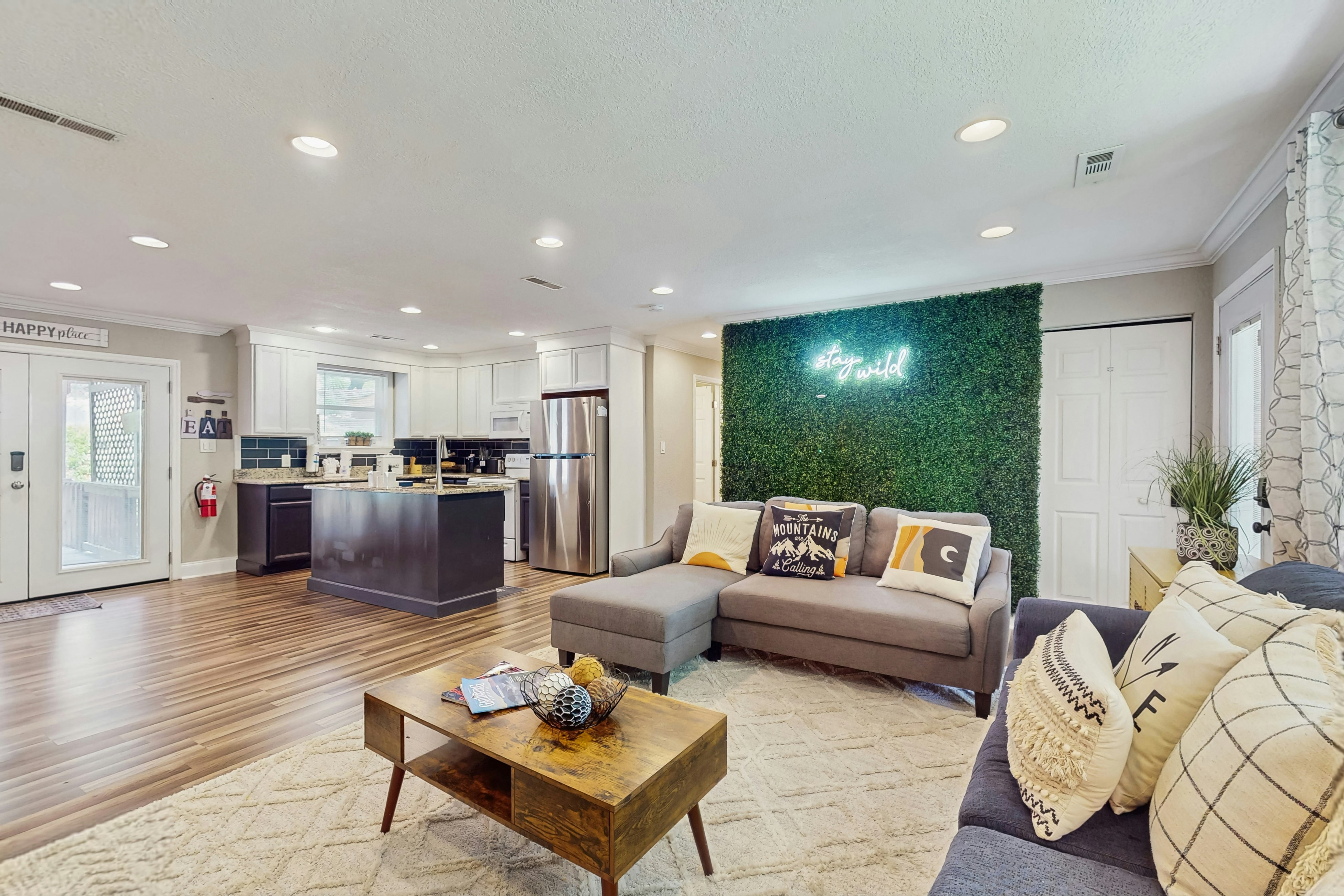 Charming Mtn View Home, Seeps 8・Fire Pit・Hammock