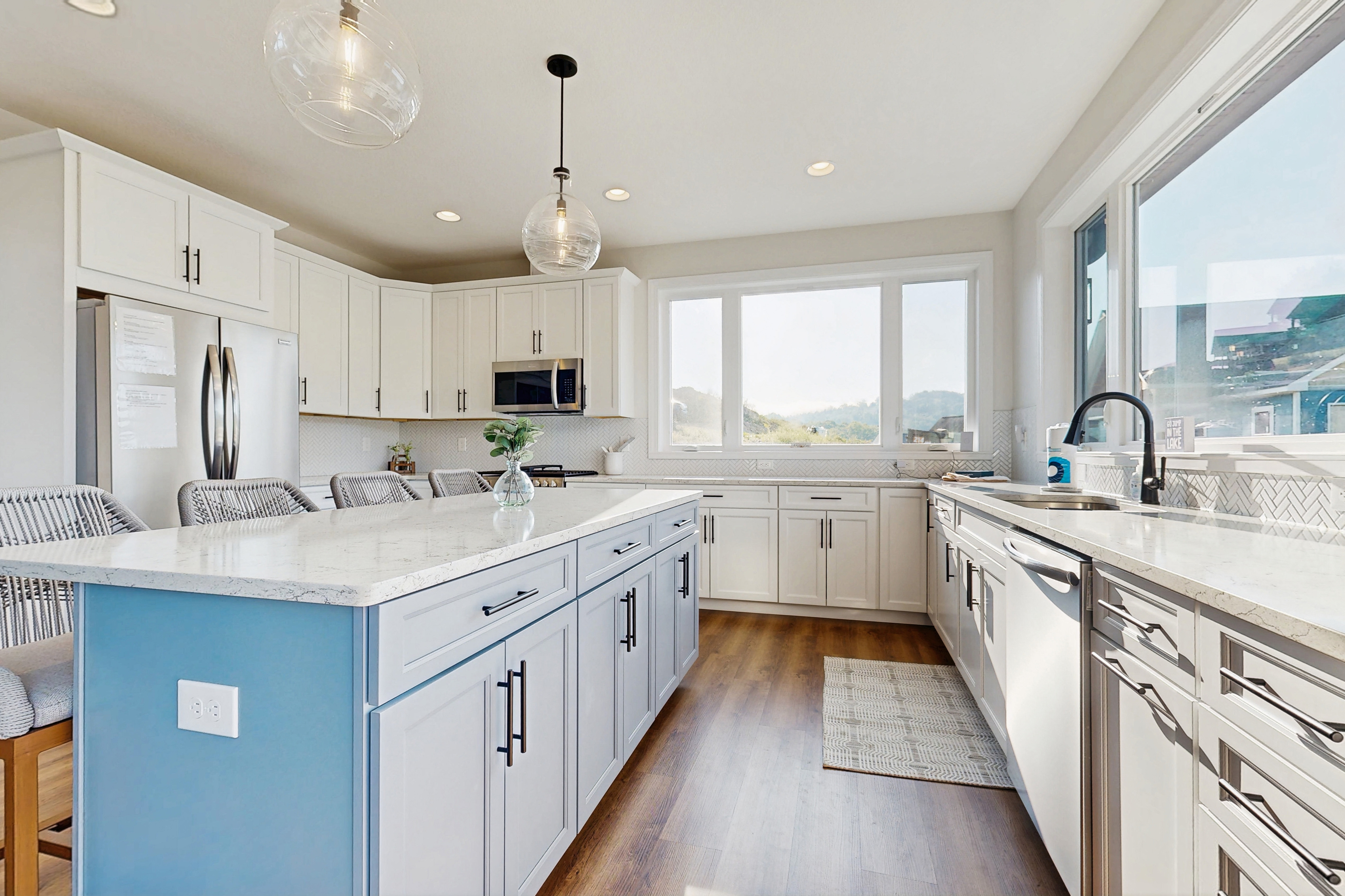 Lakeside Chalet Nr Deerfield Res, Sleeps 10・Games