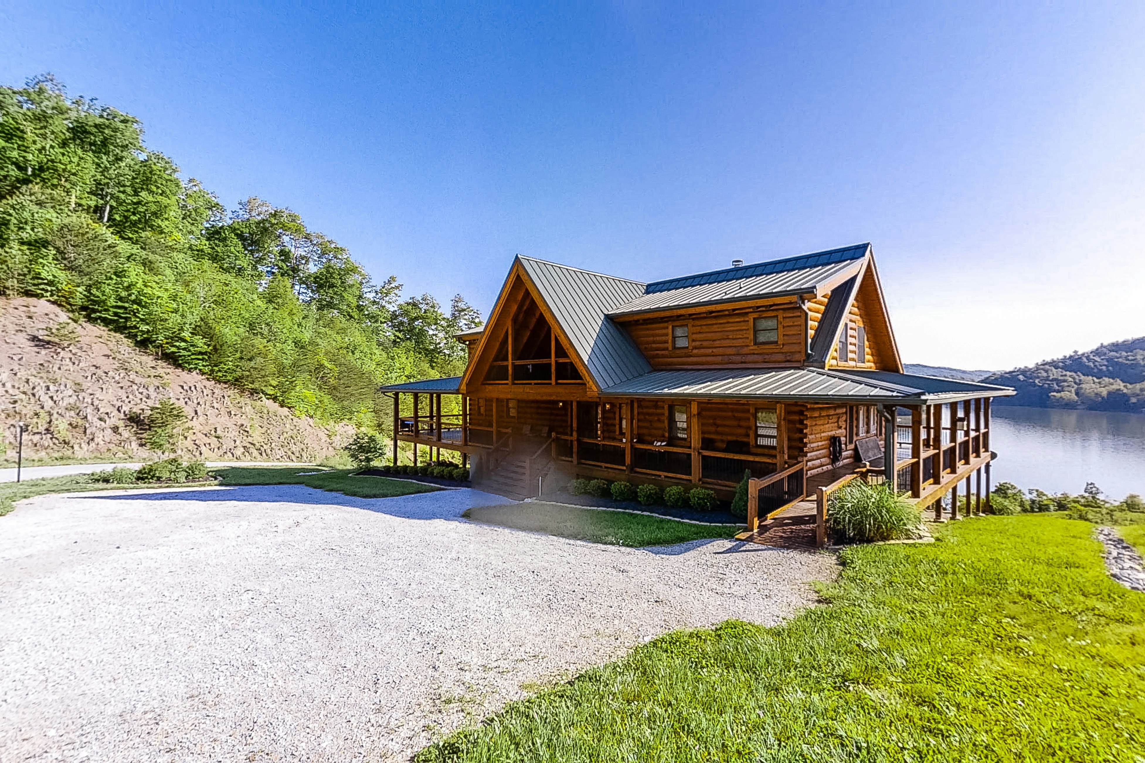 Three-Story Lake Escape w/ Hot Tub & Pool Table