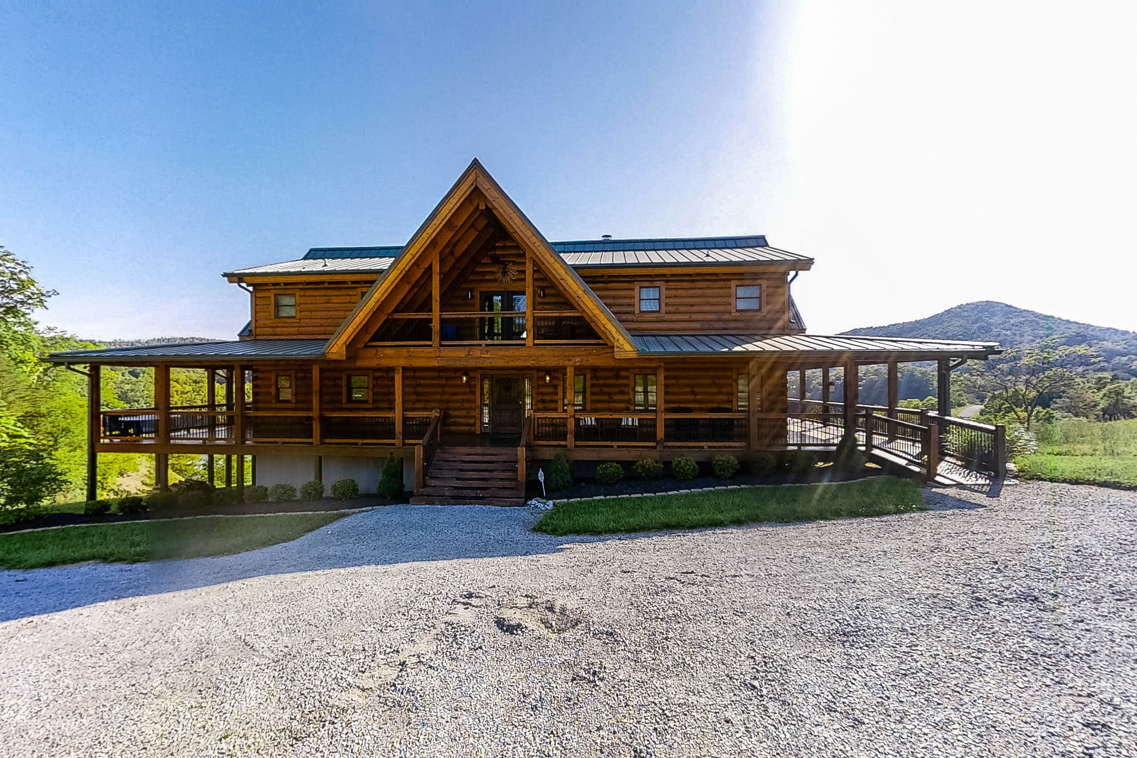 Three-Story Lake Escape w/ Hot Tub & Pool Table