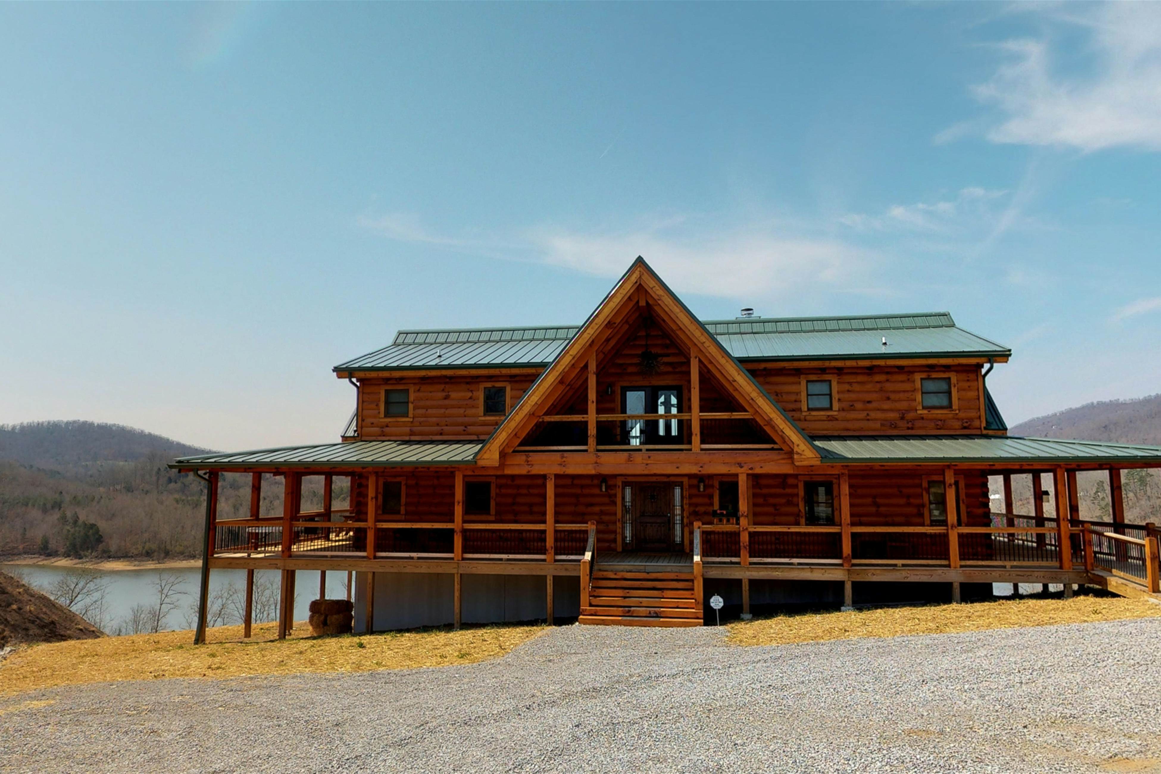 Three-Story Lake Escape w/ Hot Tub & Pool Table