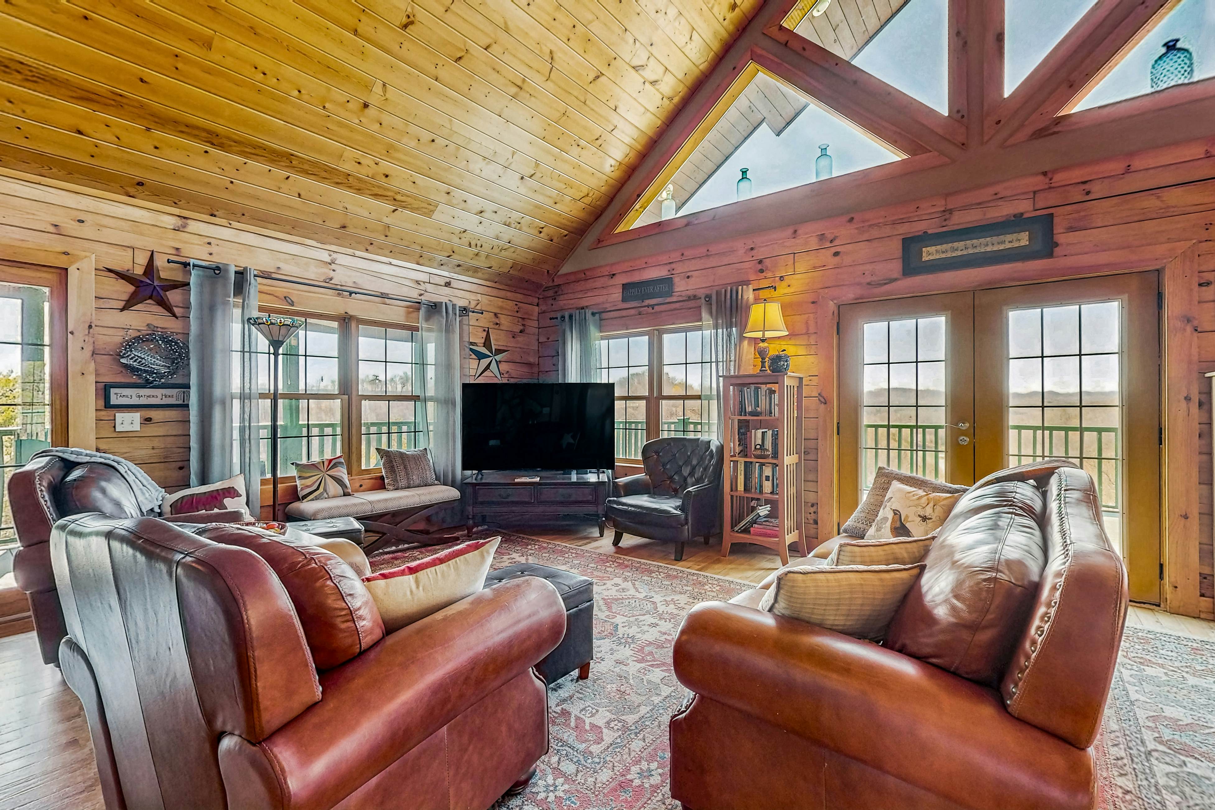 Cozy Home with Hot Tub, Stunning Views, Fire Pit, and Large Fenced-In Yard