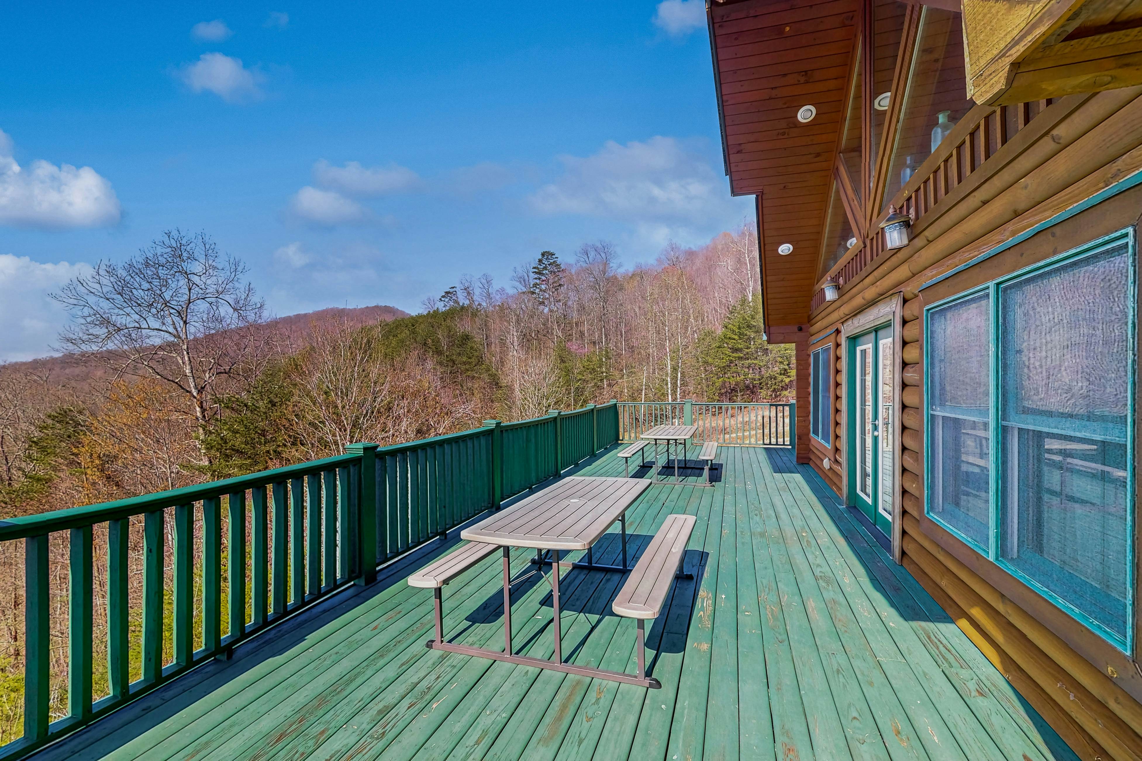 Cozy Home with Hot Tub, Stunning Views, Fire Pit, and Large Fenced-In Yard