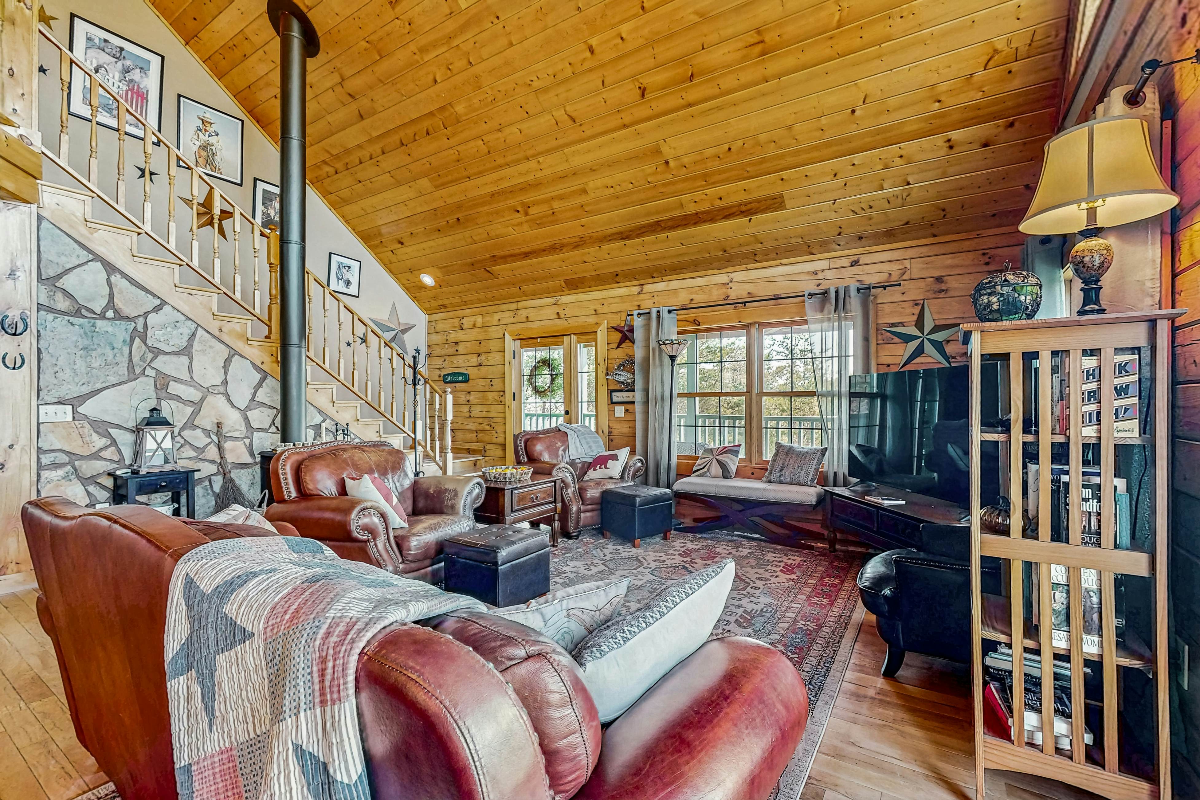 Cozy Home with Hot Tub, Stunning Views, Fire Pit, and Large Fenced-In Yard