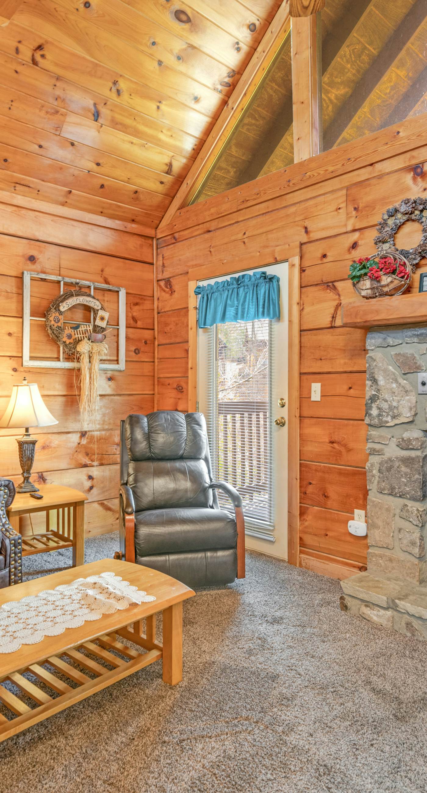Romantic Mountain Stay, Sleeps 2・ Shared Pool・Deck