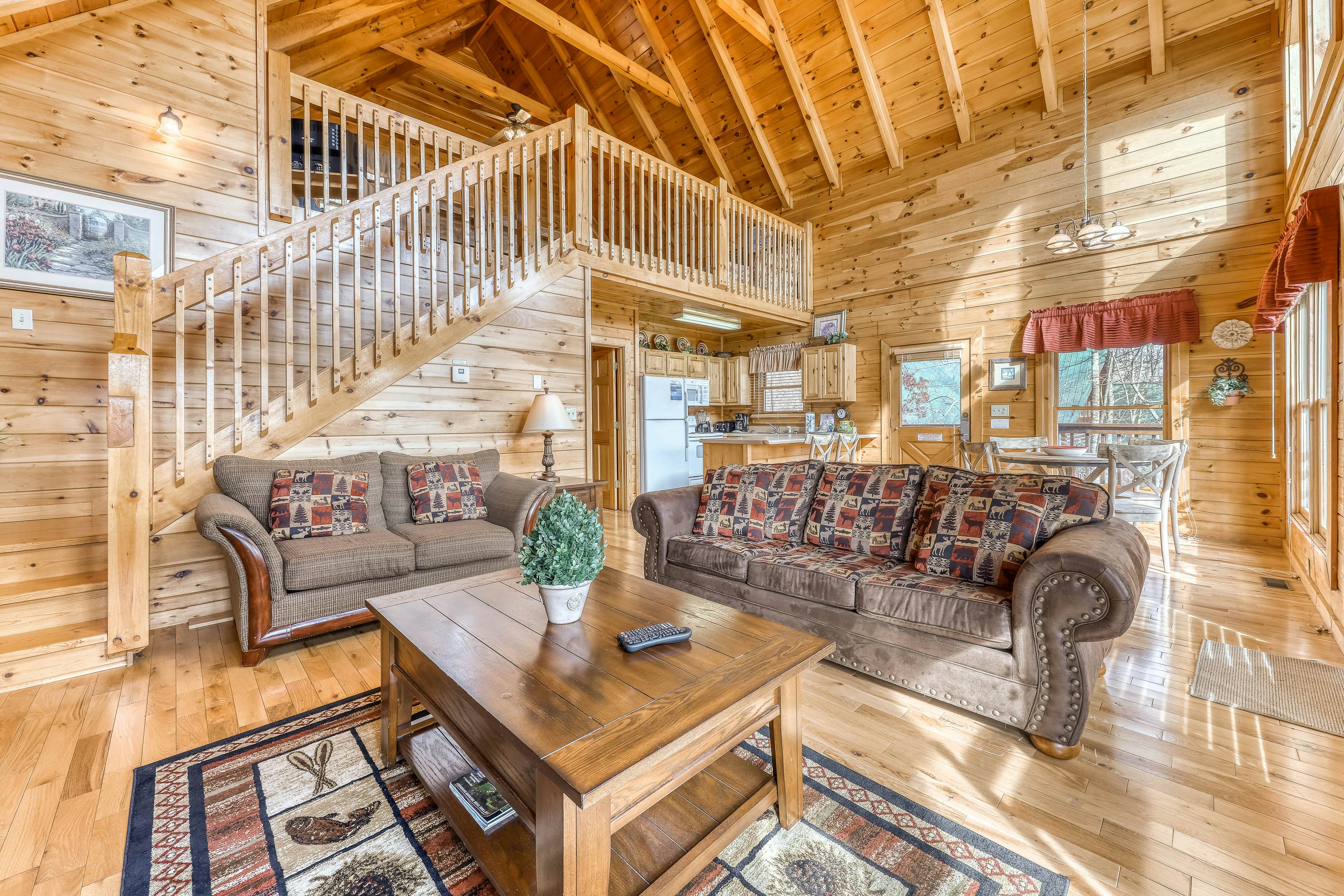 Luxury cabin w/ Free Attraction Tickets, mountain views, hot tub, & shared pool