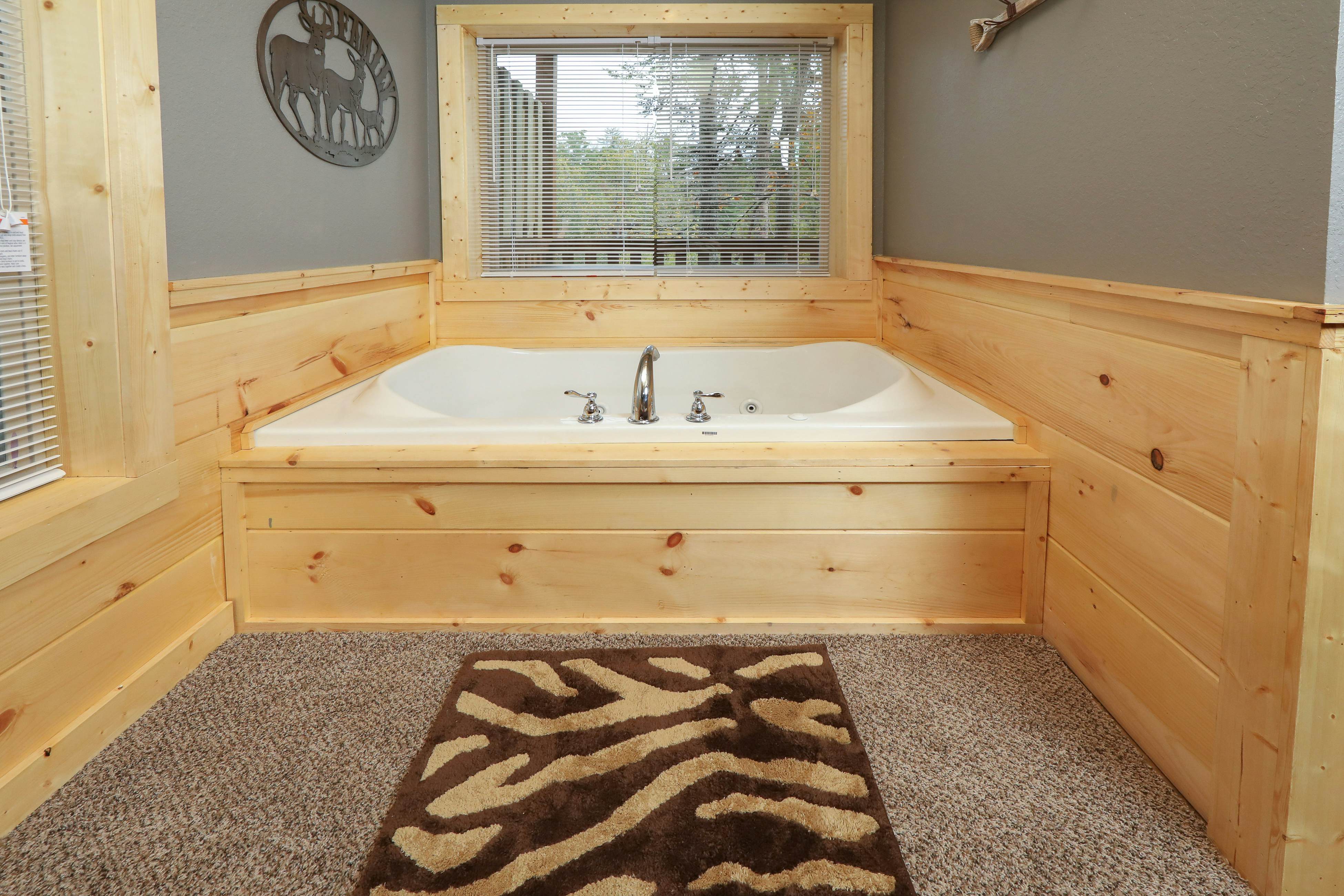 Cozy Cabin, Sleep 8・Theater Room・Pool Table・Deck