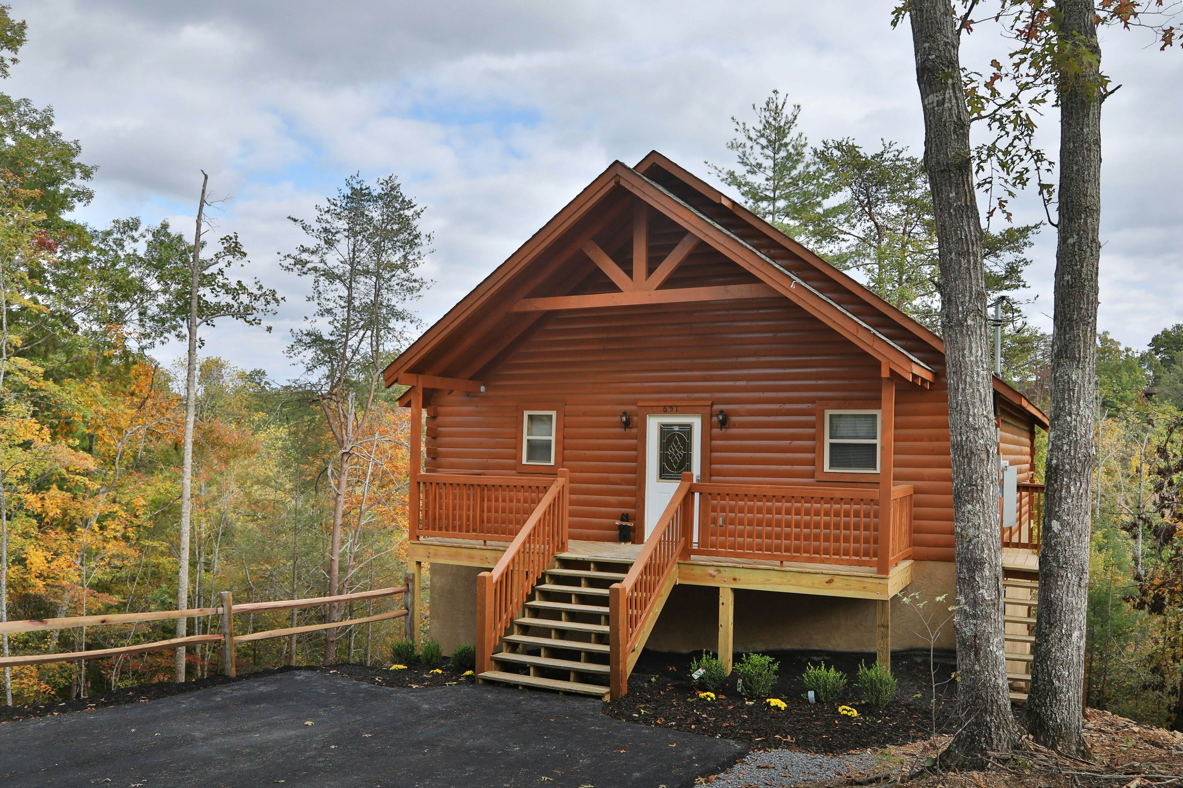 Cozy Cabin, Sleep 8・Theater Room・Pool Table・Deck