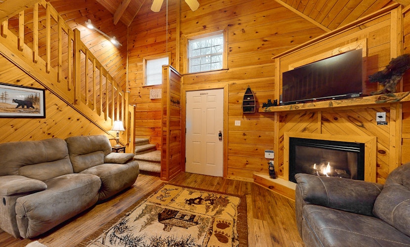 Smokies Cabin, Sleeps 6・Hot Tub・Fireplace・Deck