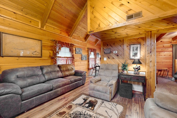Smokies Cabin, Sleeps 6・Hot Tub・Fireplace・Deck