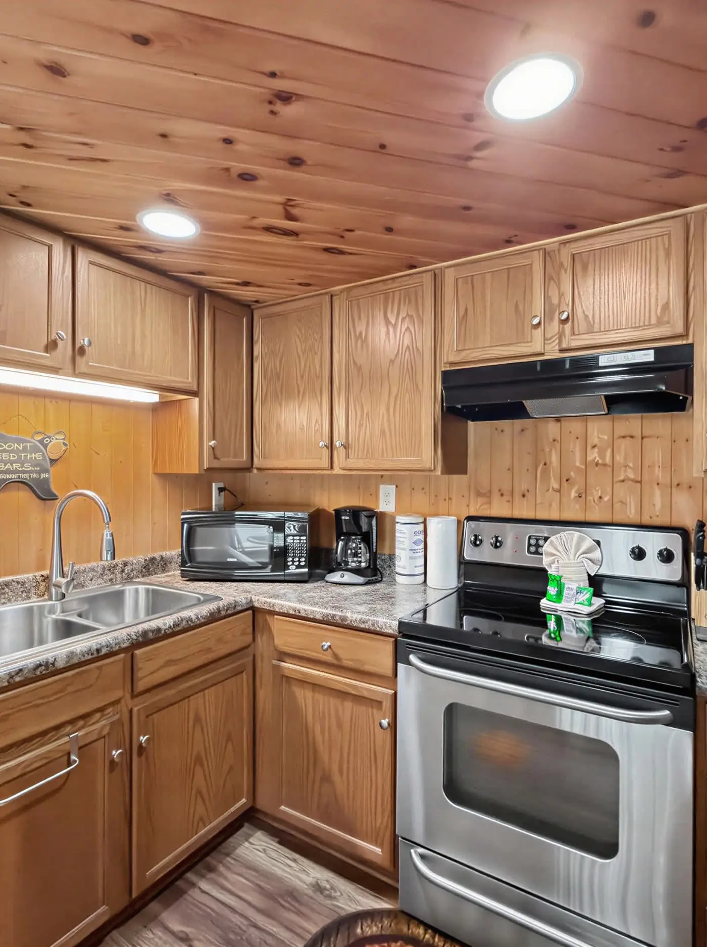 Near Dollywood Cabin Escape・Deck・Private Hot Tub