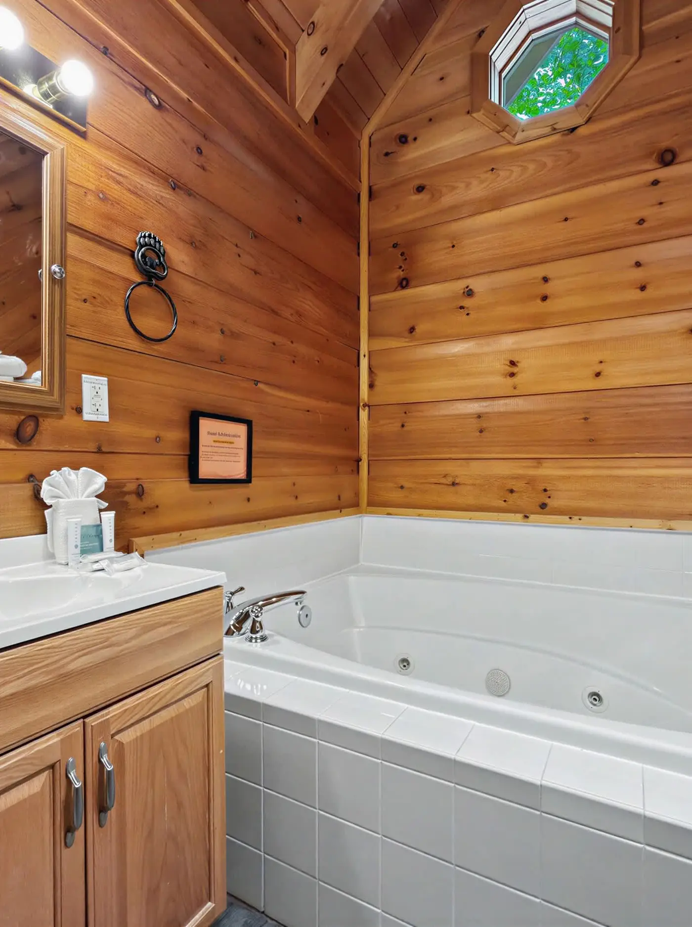 Near Dollywood Cabin Escape・Deck・Private Hot Tub