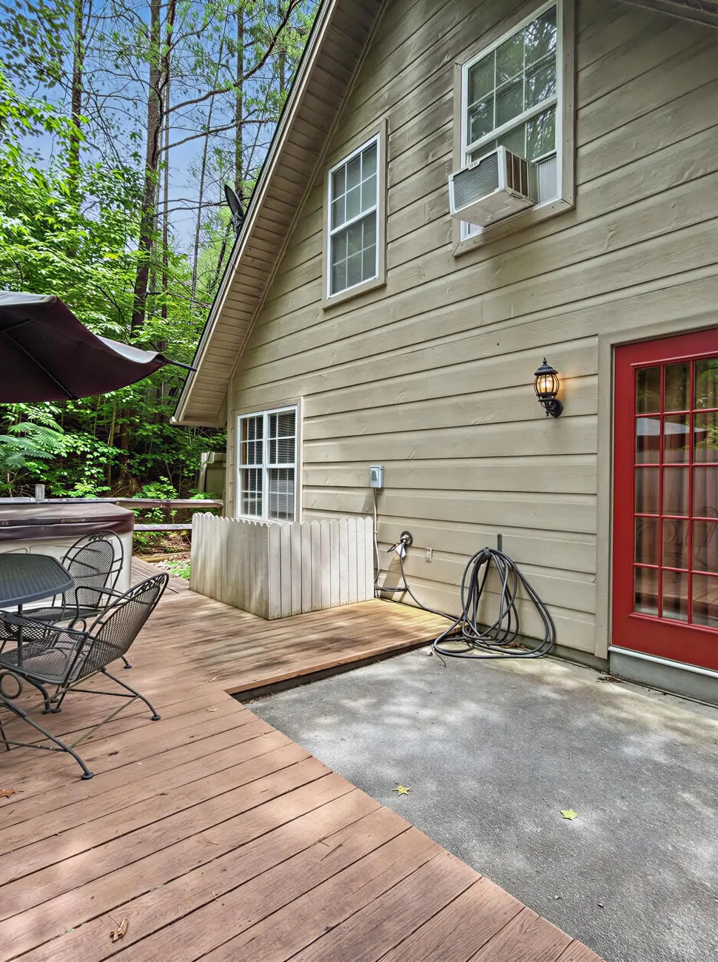 Near Dollywood Cabin Escape・Deck・Private Hot Tub