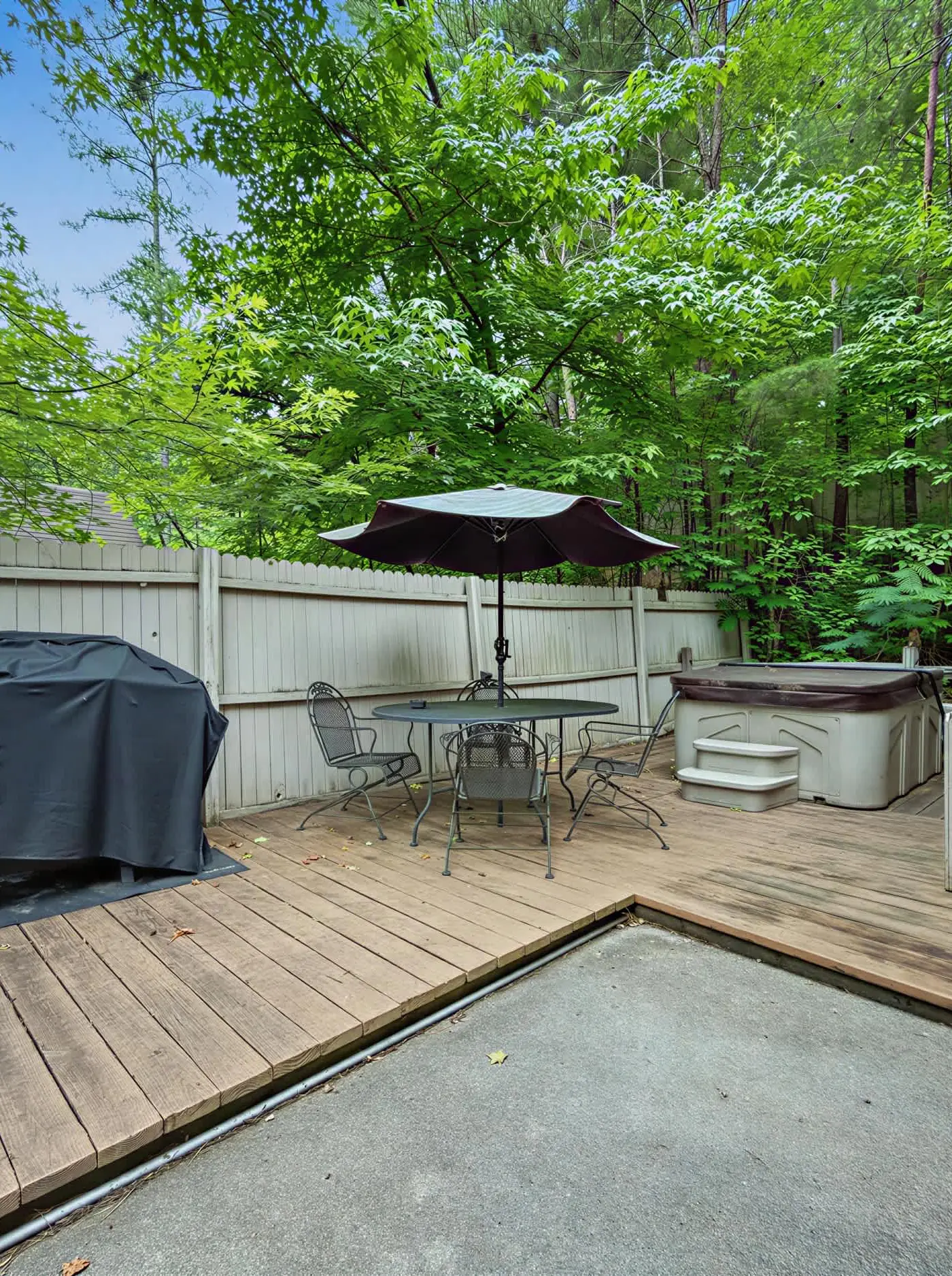 Near Dollywood Cabin Escape・Deck・Private Hot Tub