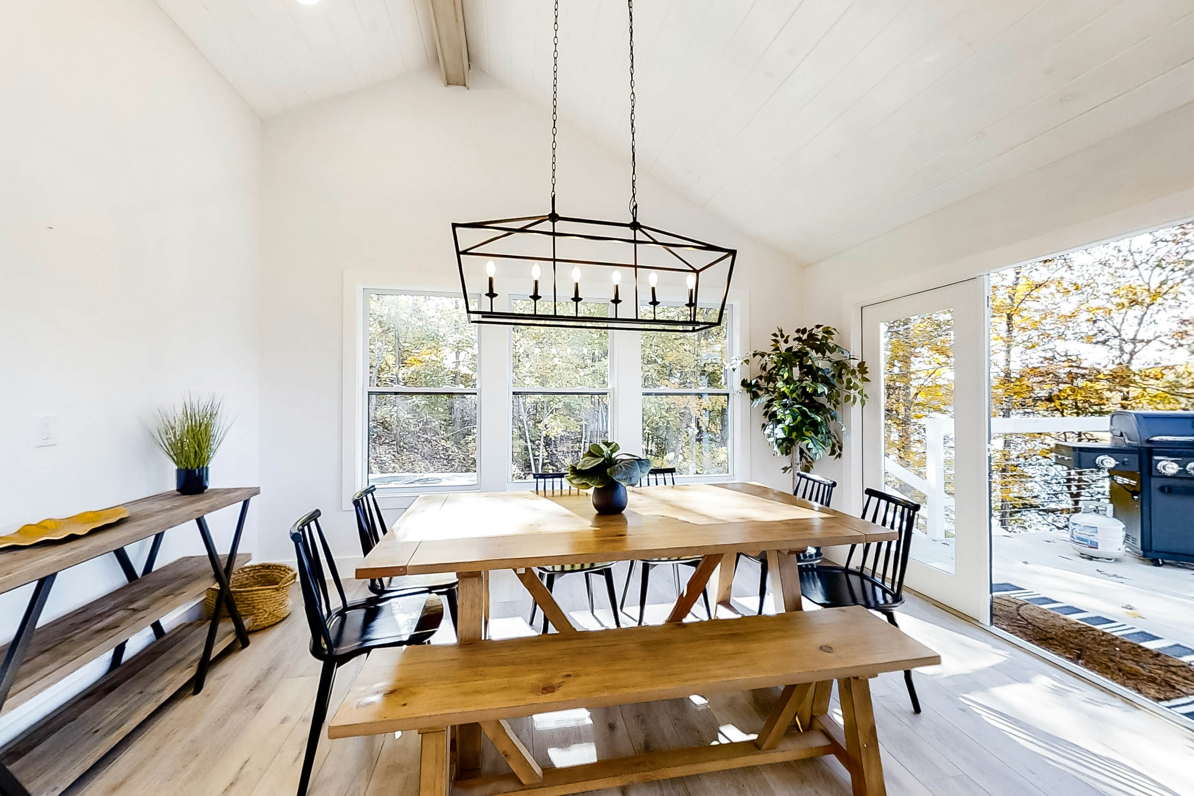 Waterfront Norris Lake Gem | Dock・Fire Pit・Decks