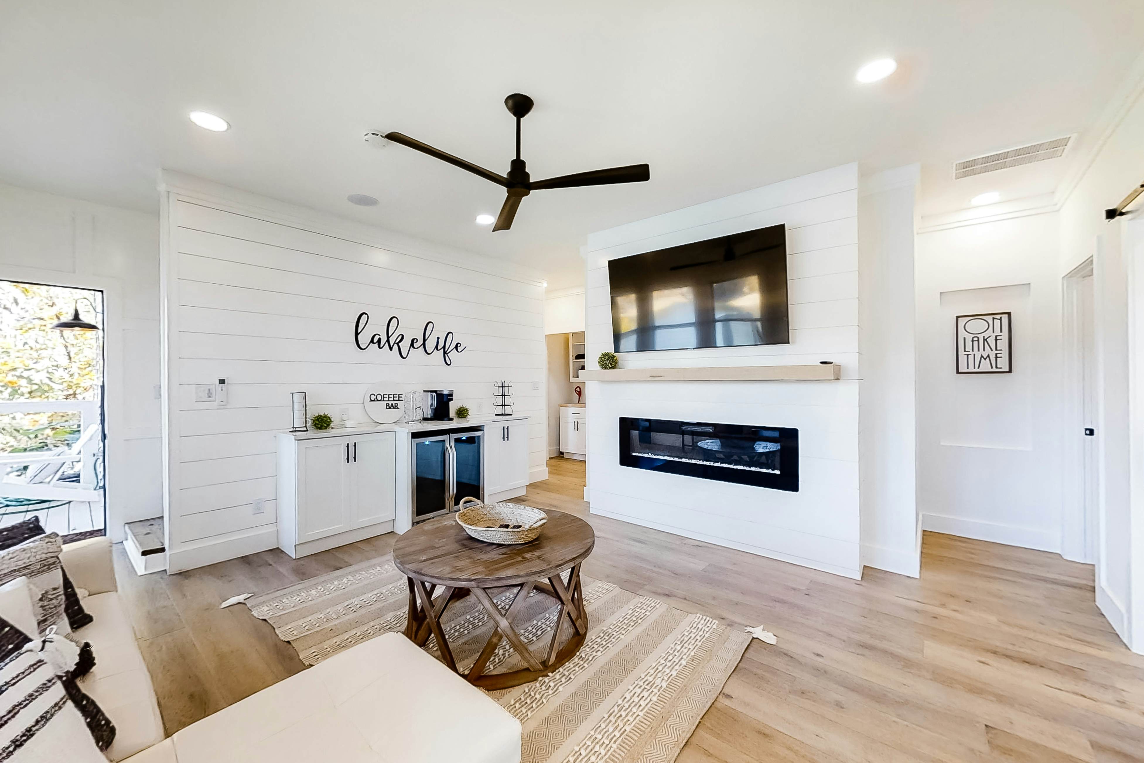 Waterfront Norris Lake Gem | Dock・Fire Pit・Decks