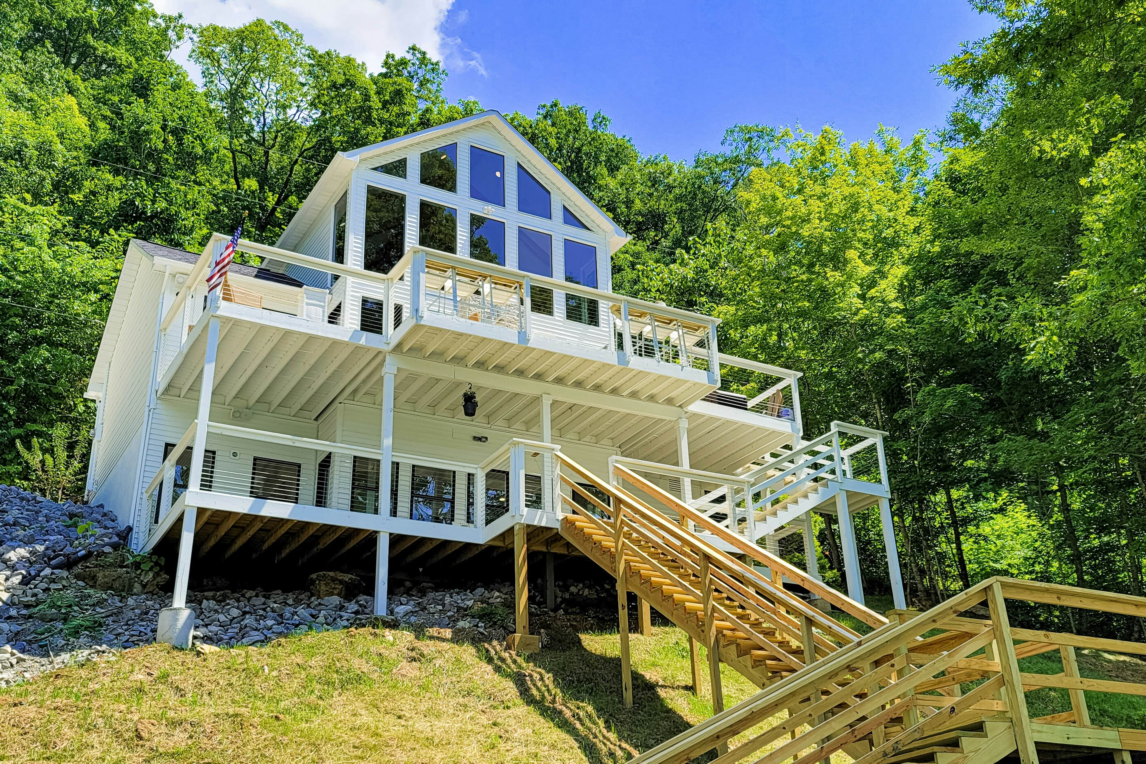 Waterfront Norris Lake Gem | Dock・Fire Pit・Decks