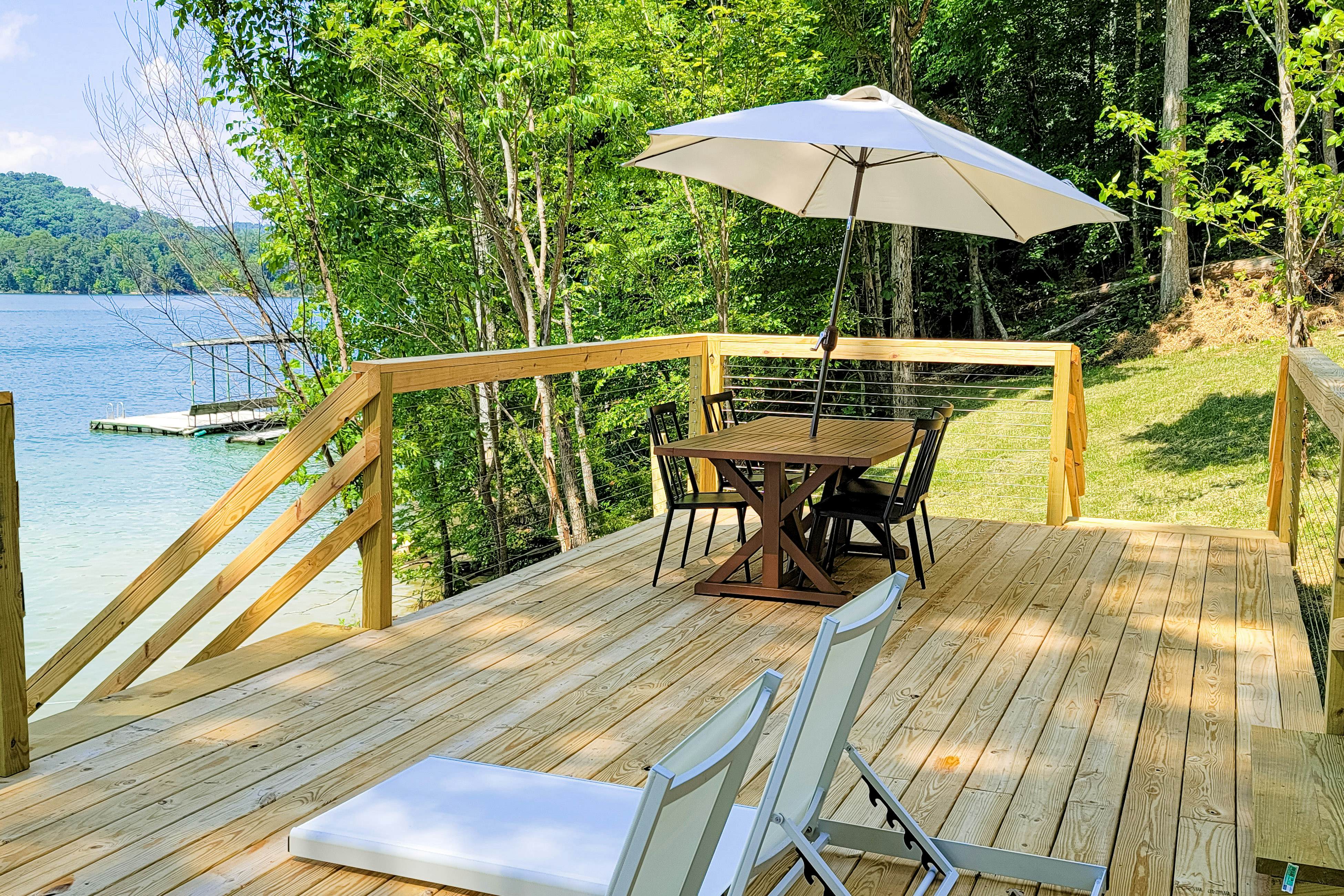 Waterfront Norris Lake Gem | Dock・Fire Pit・Decks