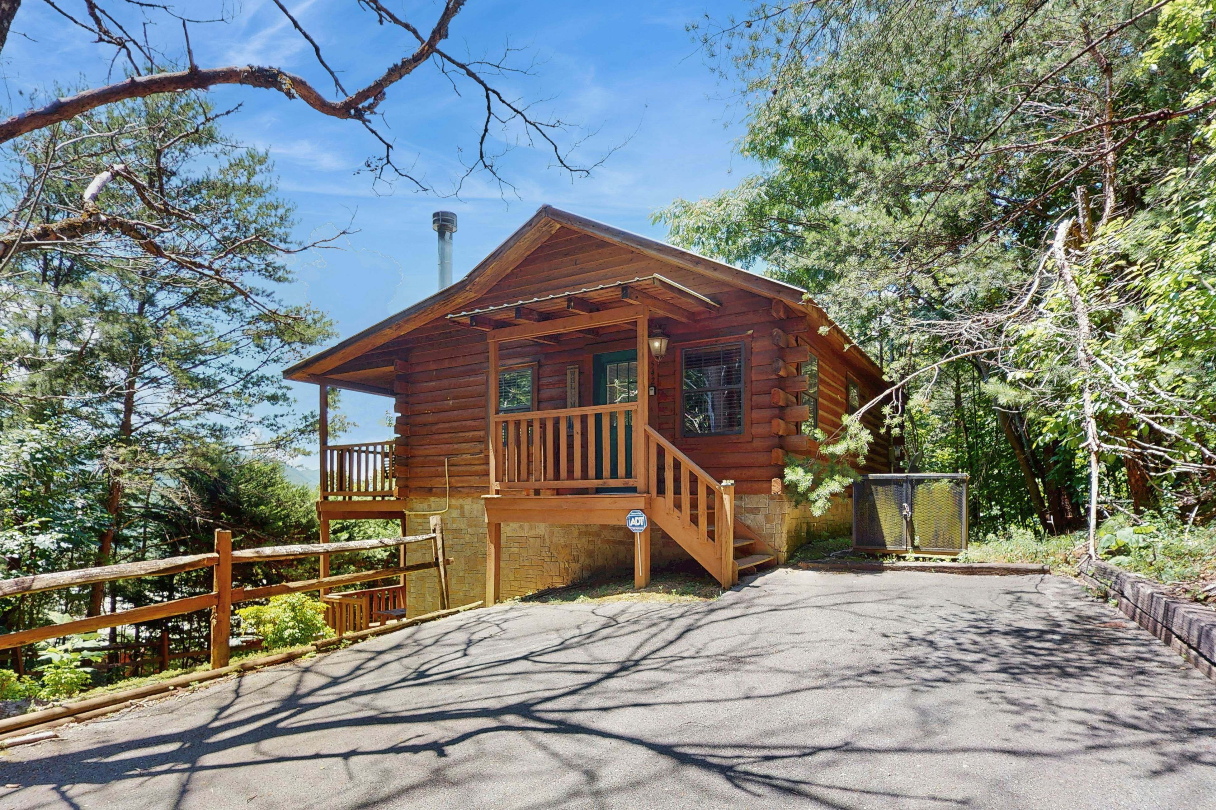 Secluded Cabin w/ Free Attraction Tickets, Hot Tub, Game Room, Picturesque Views