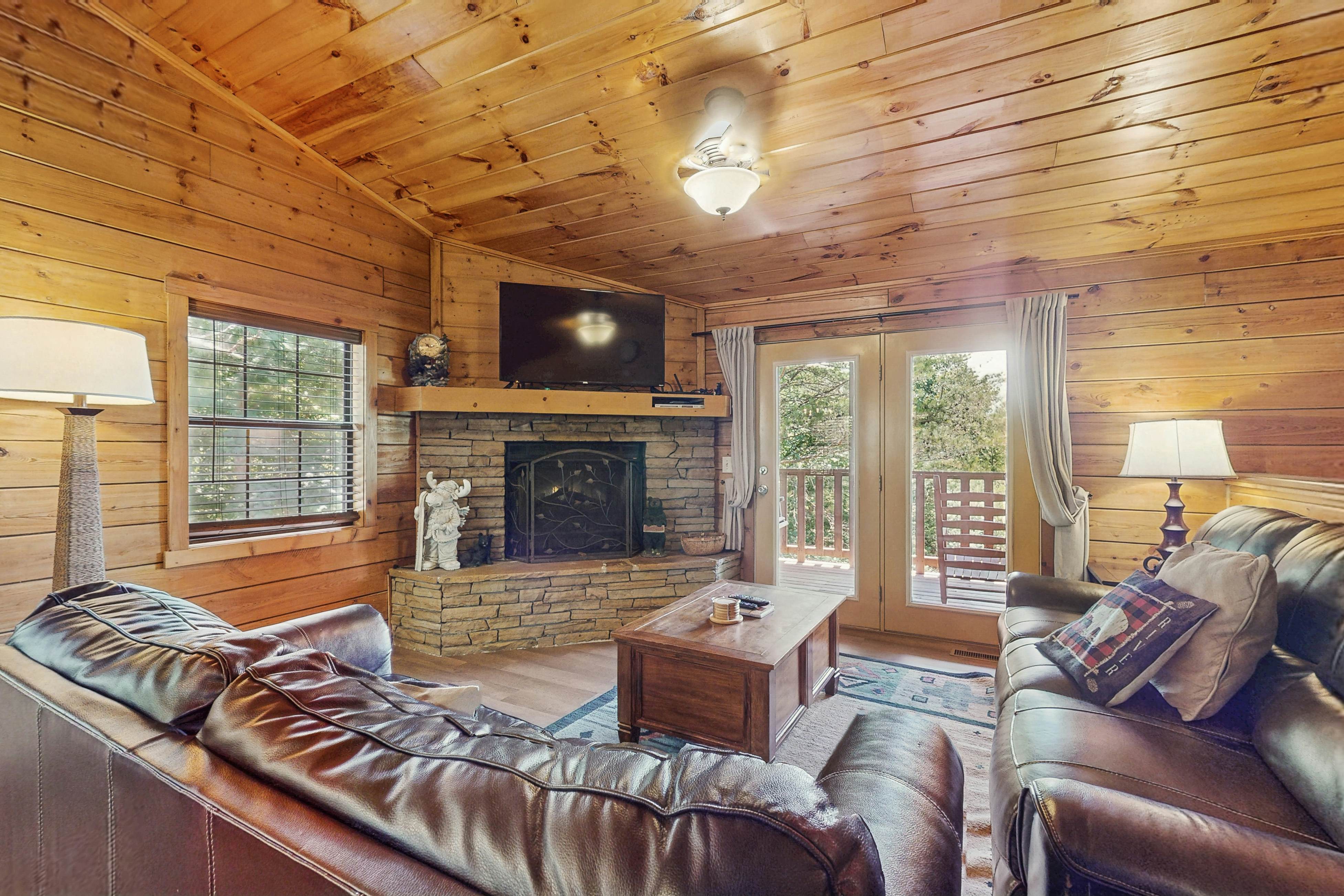 Secluded Cabin w/ Free Attraction Tickets, Hot Tub, Game Room, Picturesque Views