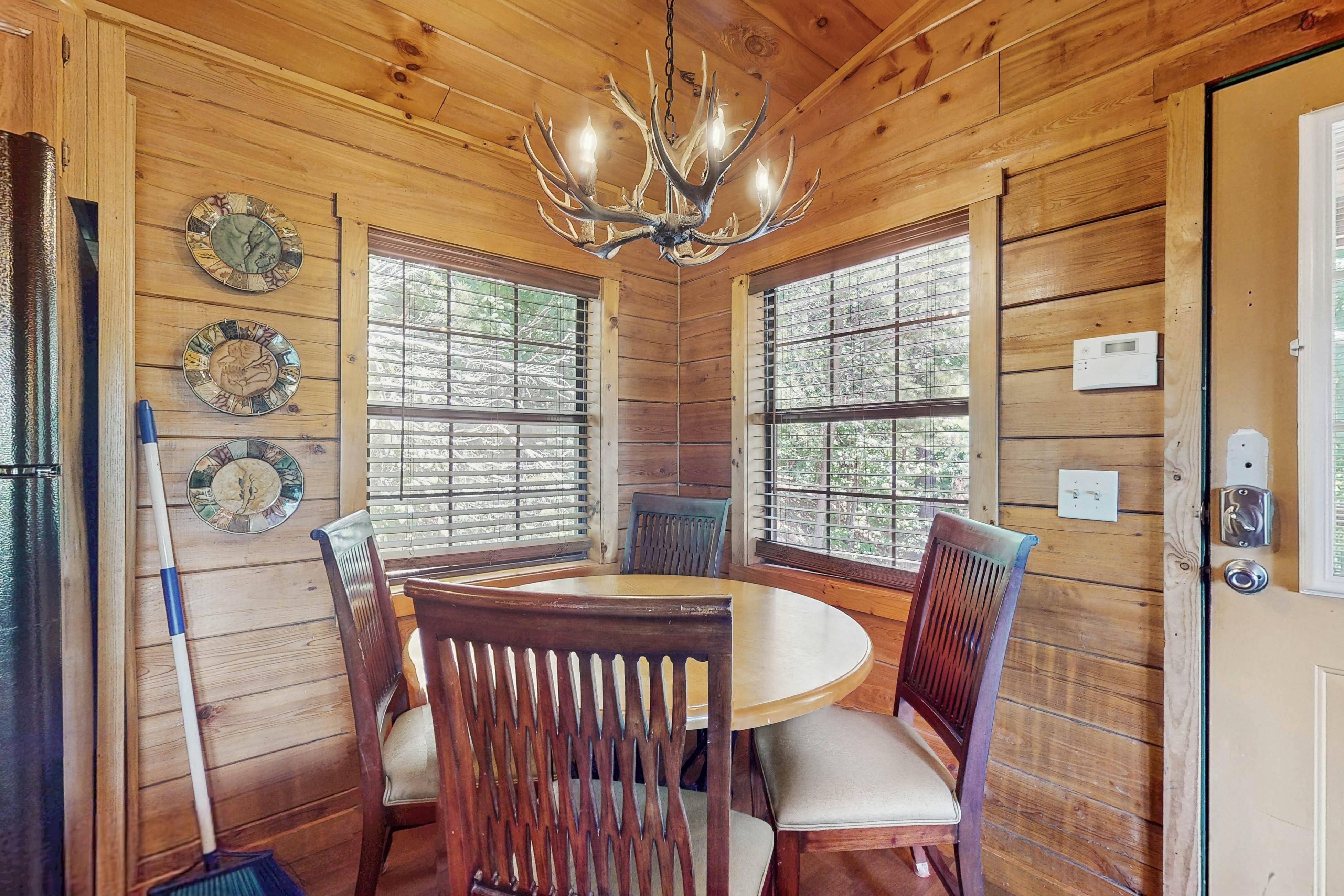 Secluded Cabin w/ Free Attraction Tickets, Hot Tub, Game Room, Picturesque Views