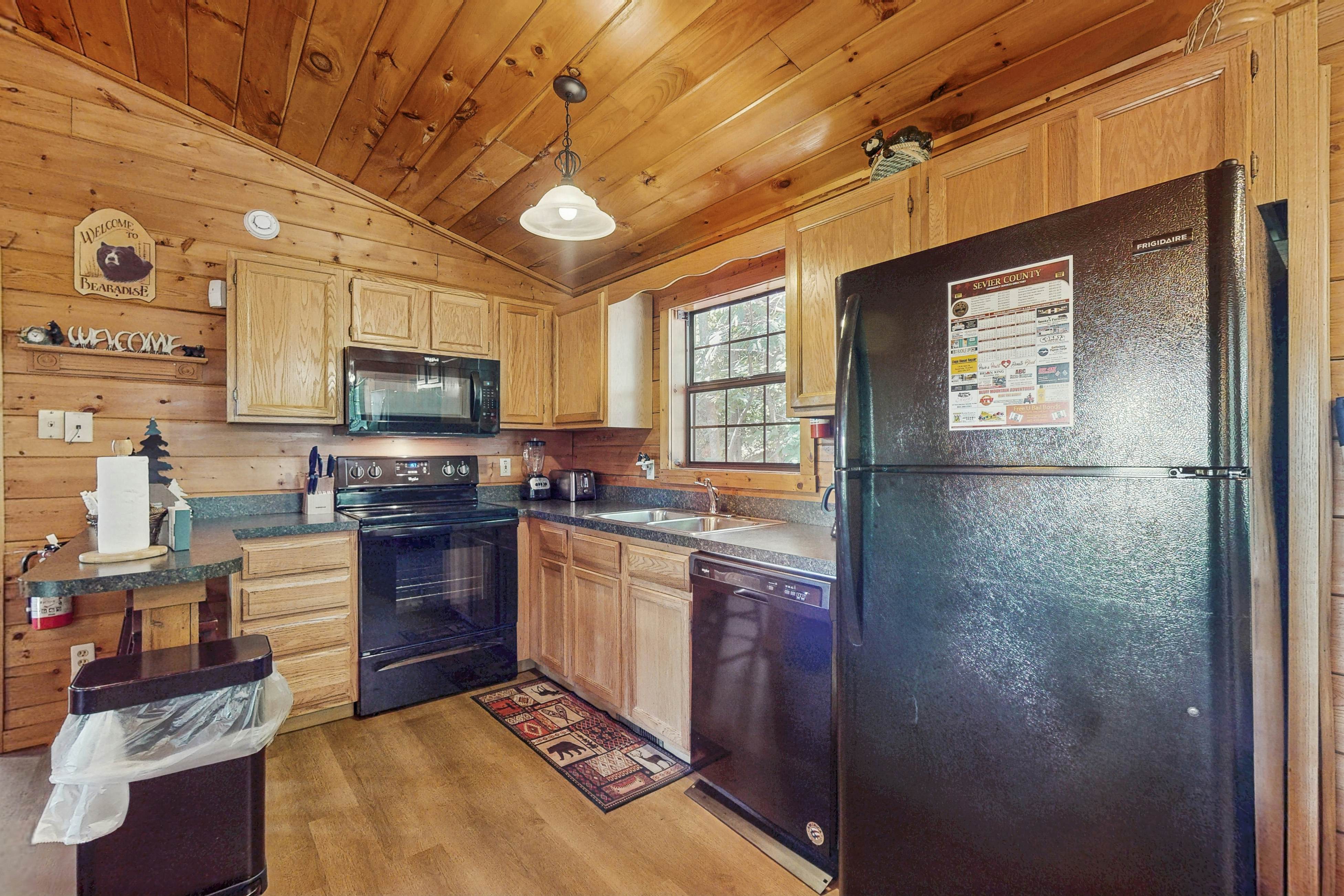 Secluded Cabin w/ Free Attraction Tickets, Hot Tub, Game Room, Picturesque Views