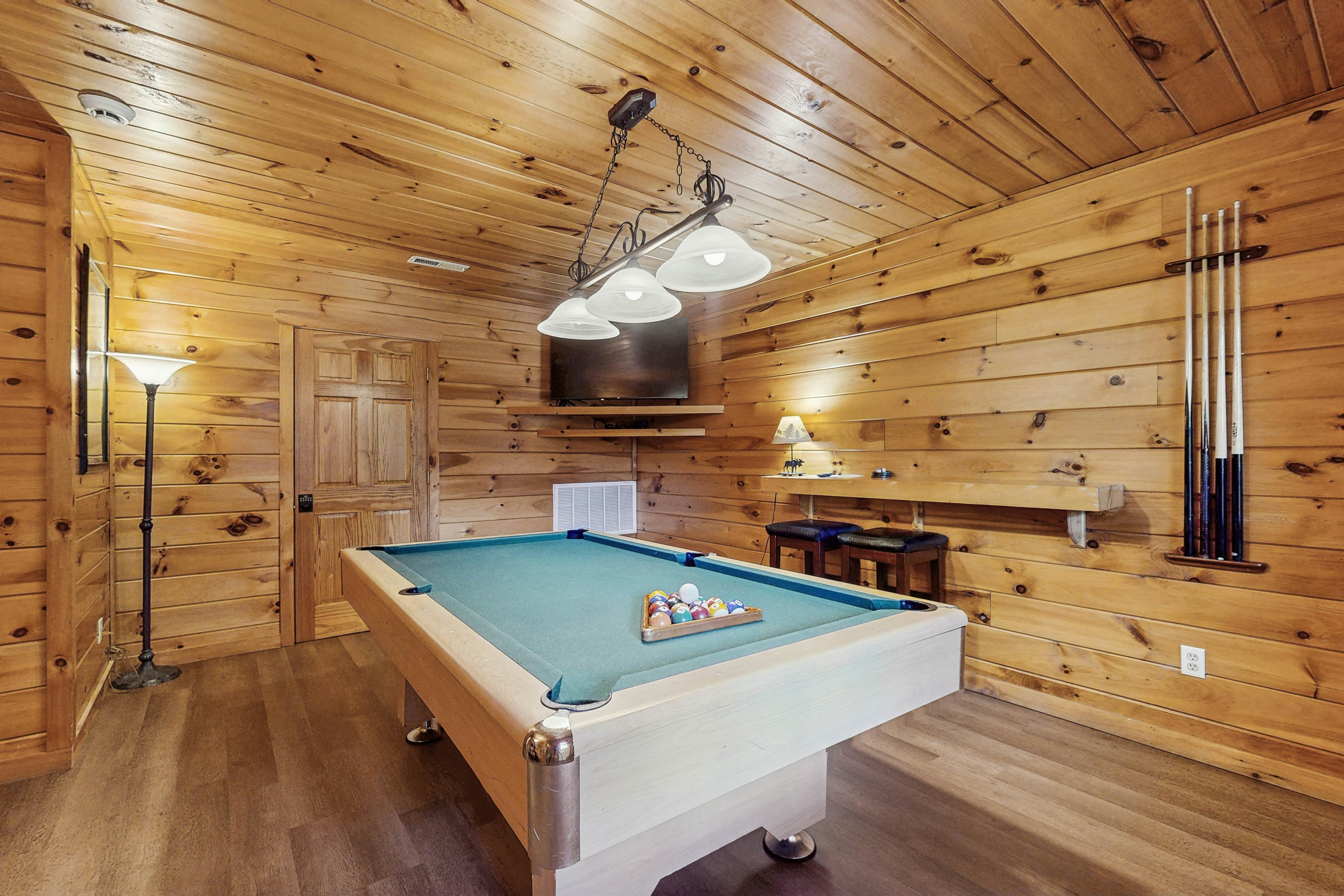 Secluded Cabin w/ Free Attraction Tickets, Hot Tub, Game Room, Picturesque Views