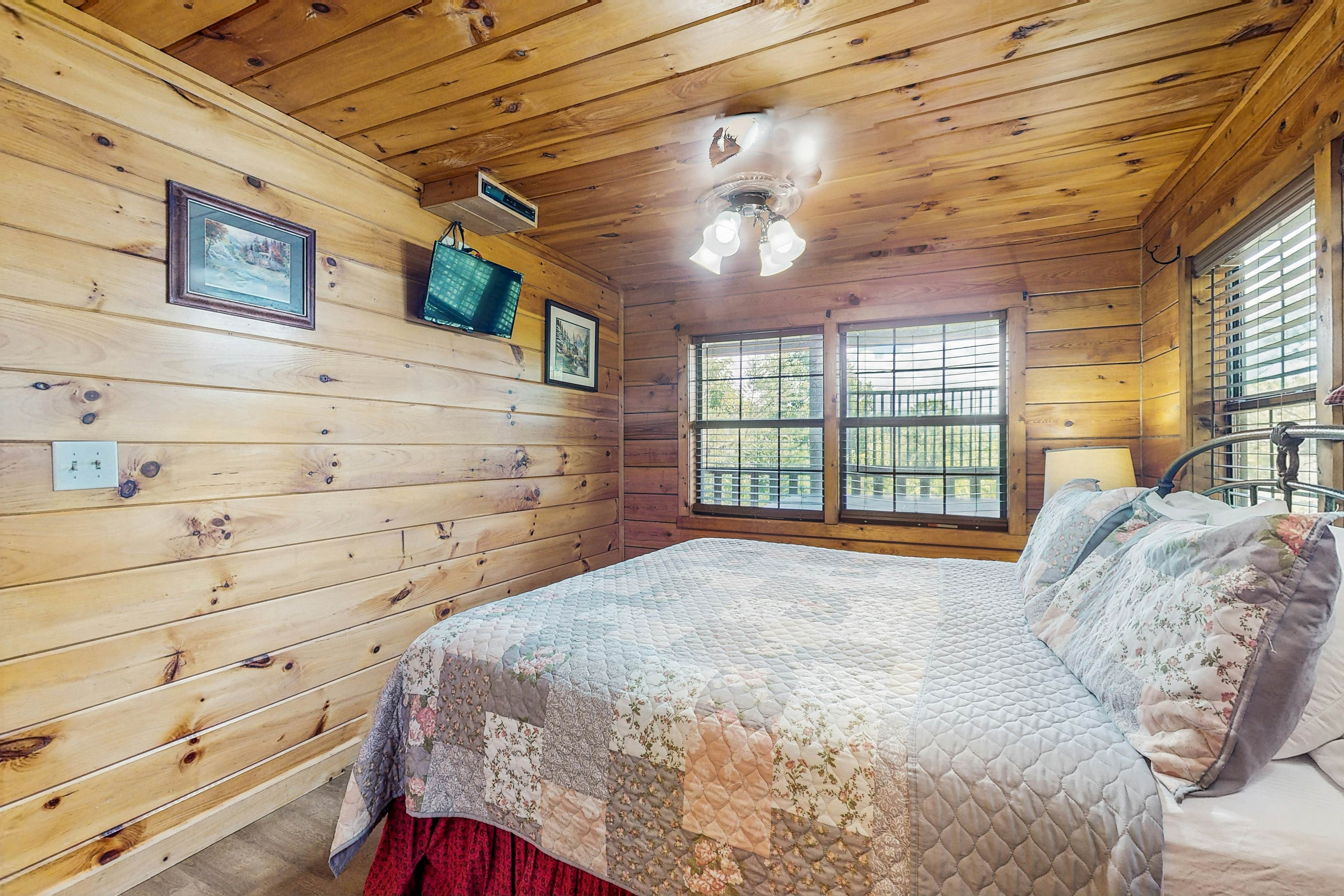 Secluded Cabin w/ Free Attraction Tickets, Hot Tub, Game Room, Picturesque Views