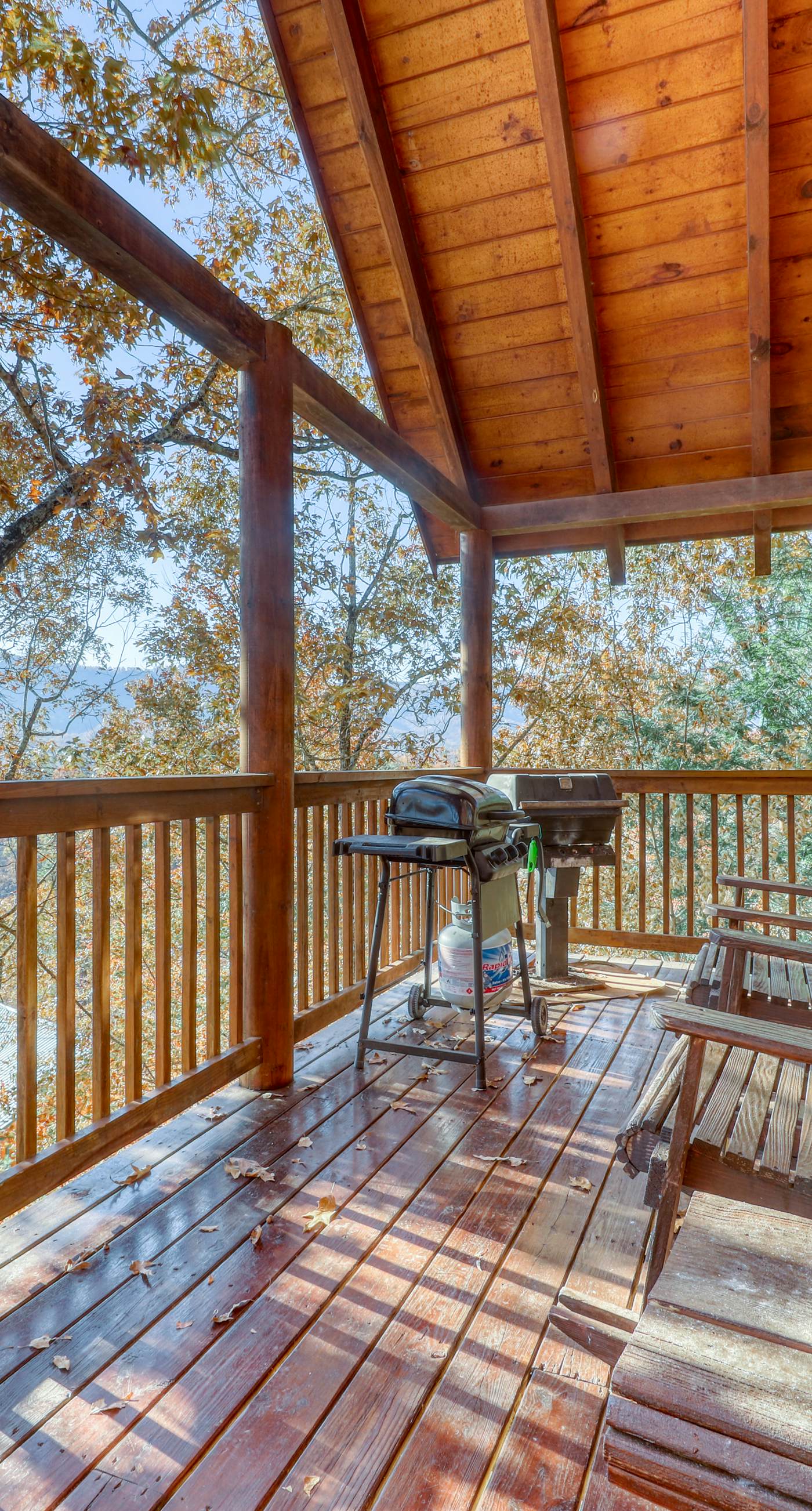 Charming Log Cabin, Sleeps 6, Hot Tub, Pool Table