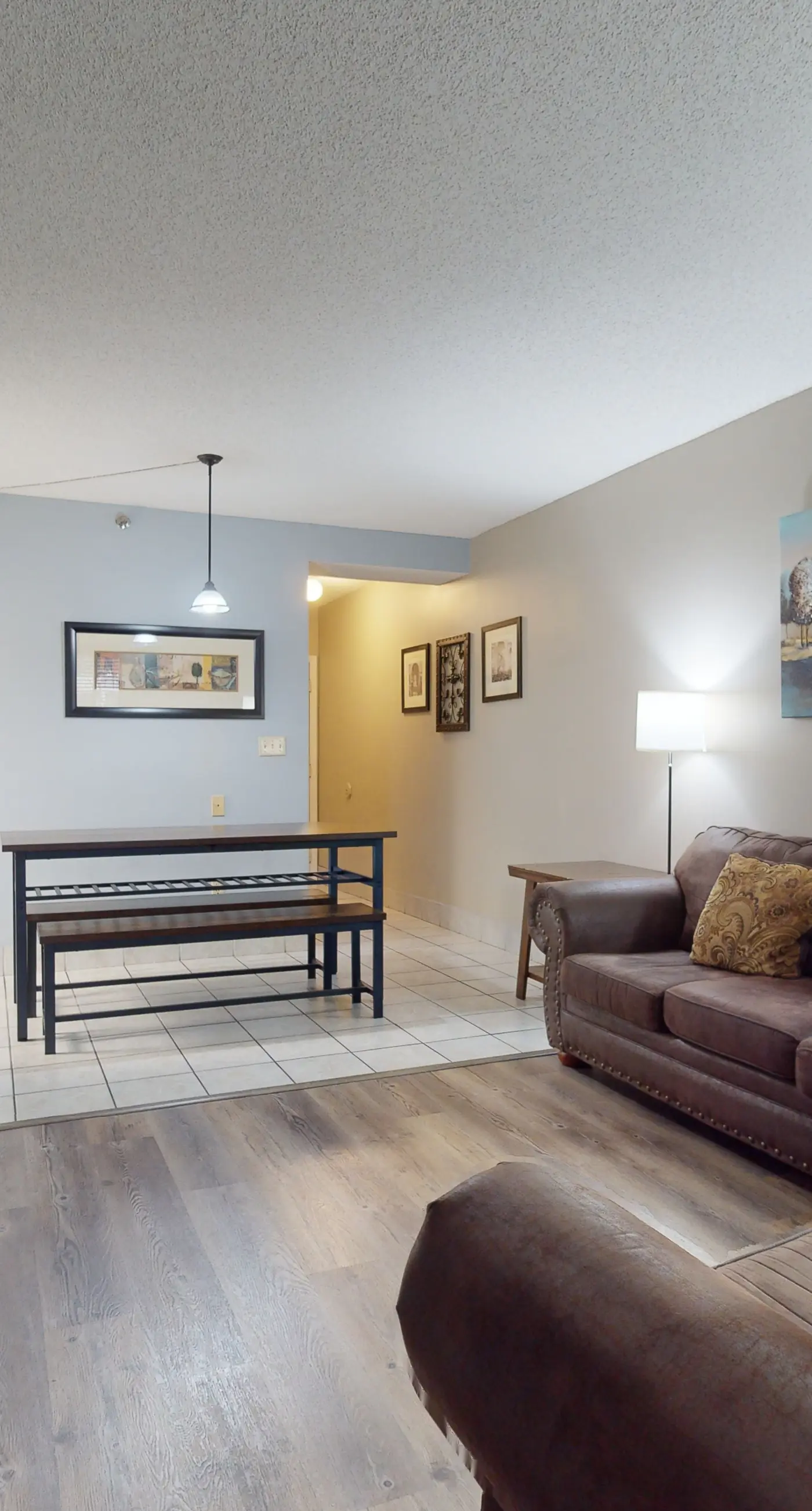 Riverfront Condo, Sleeps 6, Shared Pool, Fireplace